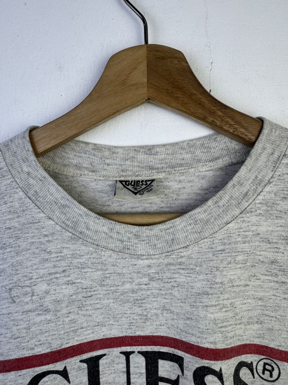 Guess vintage-style Guess Jeans men's logo T-shirt in grey Size US M / EU 48-50 / 2 - 5 Thumbnail