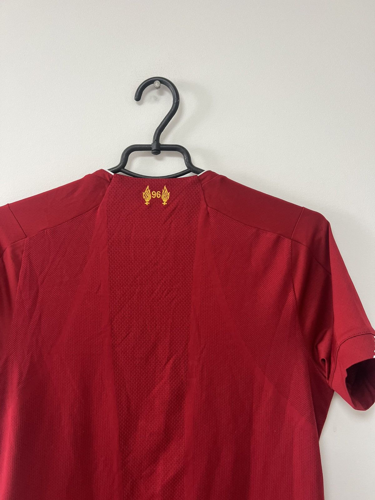 New Balance Liverpool 2019/20 Home Football Shirt Jersey New Balance YXL Size US XS / EU 42 / 0 - 18 Thumbnail