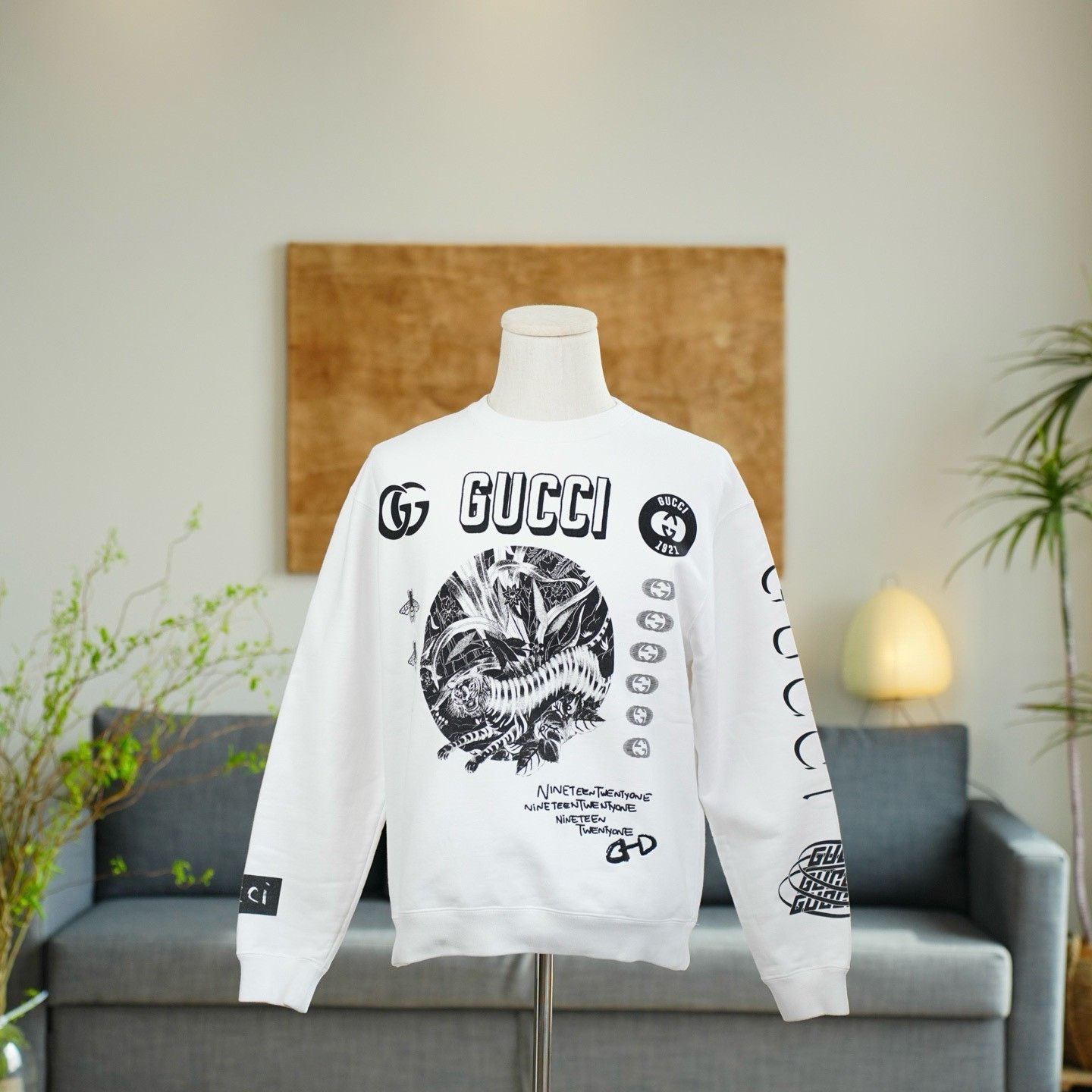 Gucci Gucci Embroidered White Hoodie s Men Size US S / EU 44-46 / 1 - 1 Thumbnail