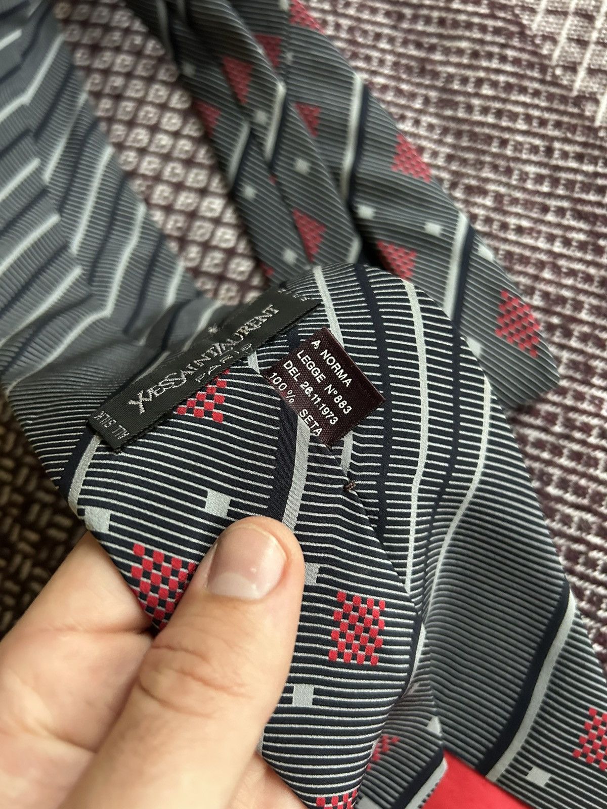 Yves Saint Laurent YvesSaintLaurent Paris Silk Tie 100% Seta Rare Solid Unisex Size ONE SIZE - 5 Thumbnail