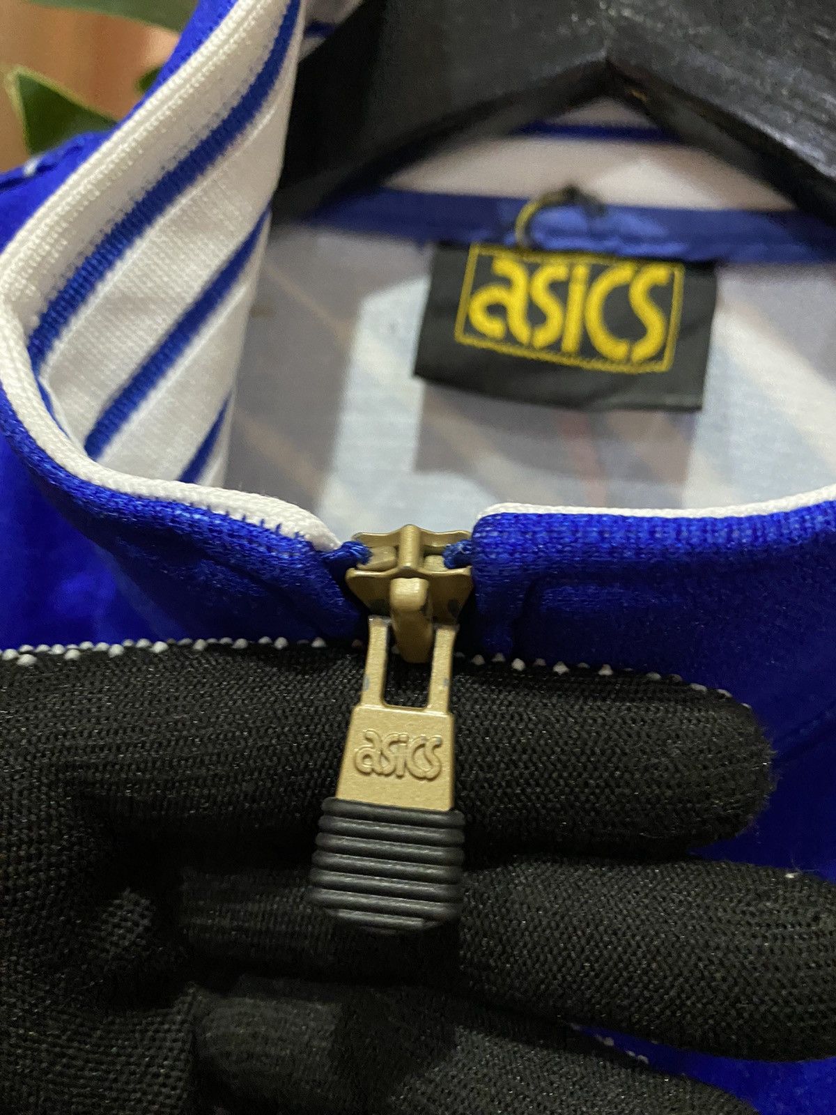 Asics 1990s ASICS Track Jacket with Geometric Design Sportswear Size US L / EU 52-54 / 3 - 7 Thumbnail