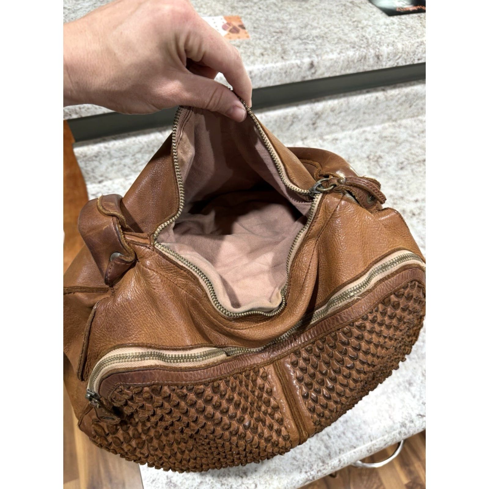 Vintage ERRELLEVENTIDUE brown perforated leather shoulder tote bag extra large Size ONE SIZE - 6 Thumbnail