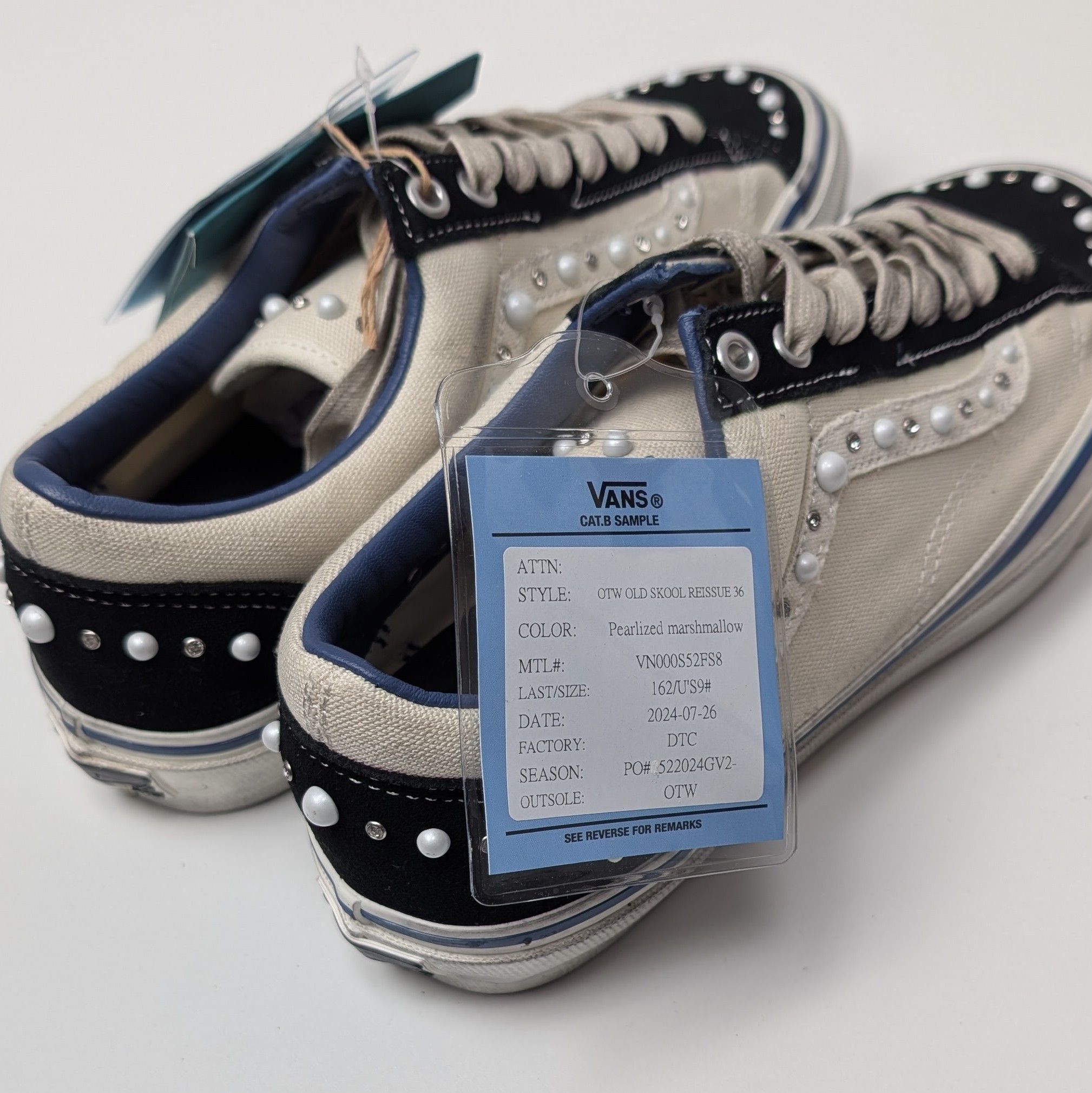 Satoshi Nakamoto × Vans Satoshi Nakamoto x Vans Skool SAMPLE SZ 9 Pearlized marsh Size US 9 / EU 42 - 4 Thumbnail