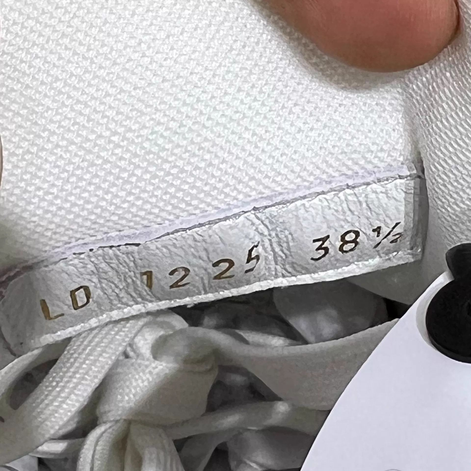 Louis Vuitton LV Trainer Beige Denim UK4.5/38.5 New with Box Size US 8 / IT 38 - 8 Thumbnail