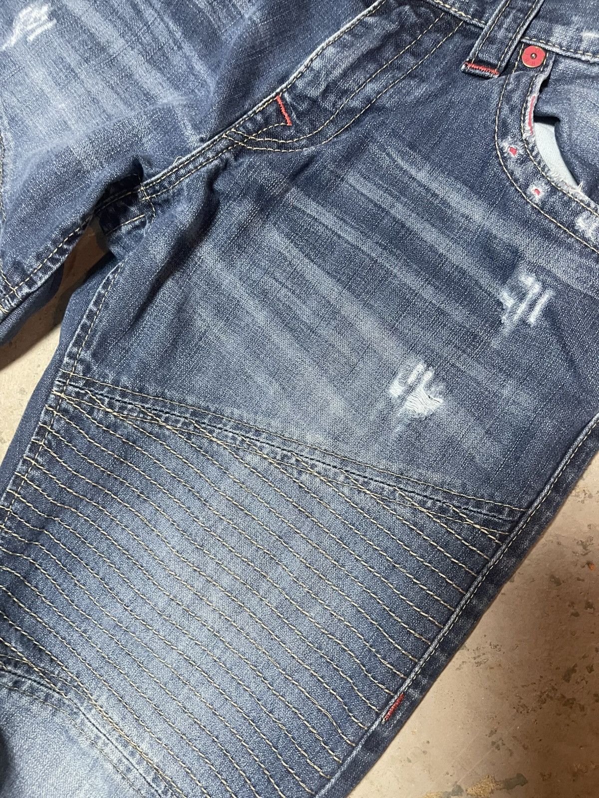 True Religion Vintage Red Stitch True Religion Jeans Size US 30 / EU 46 - 4 Thumbnail