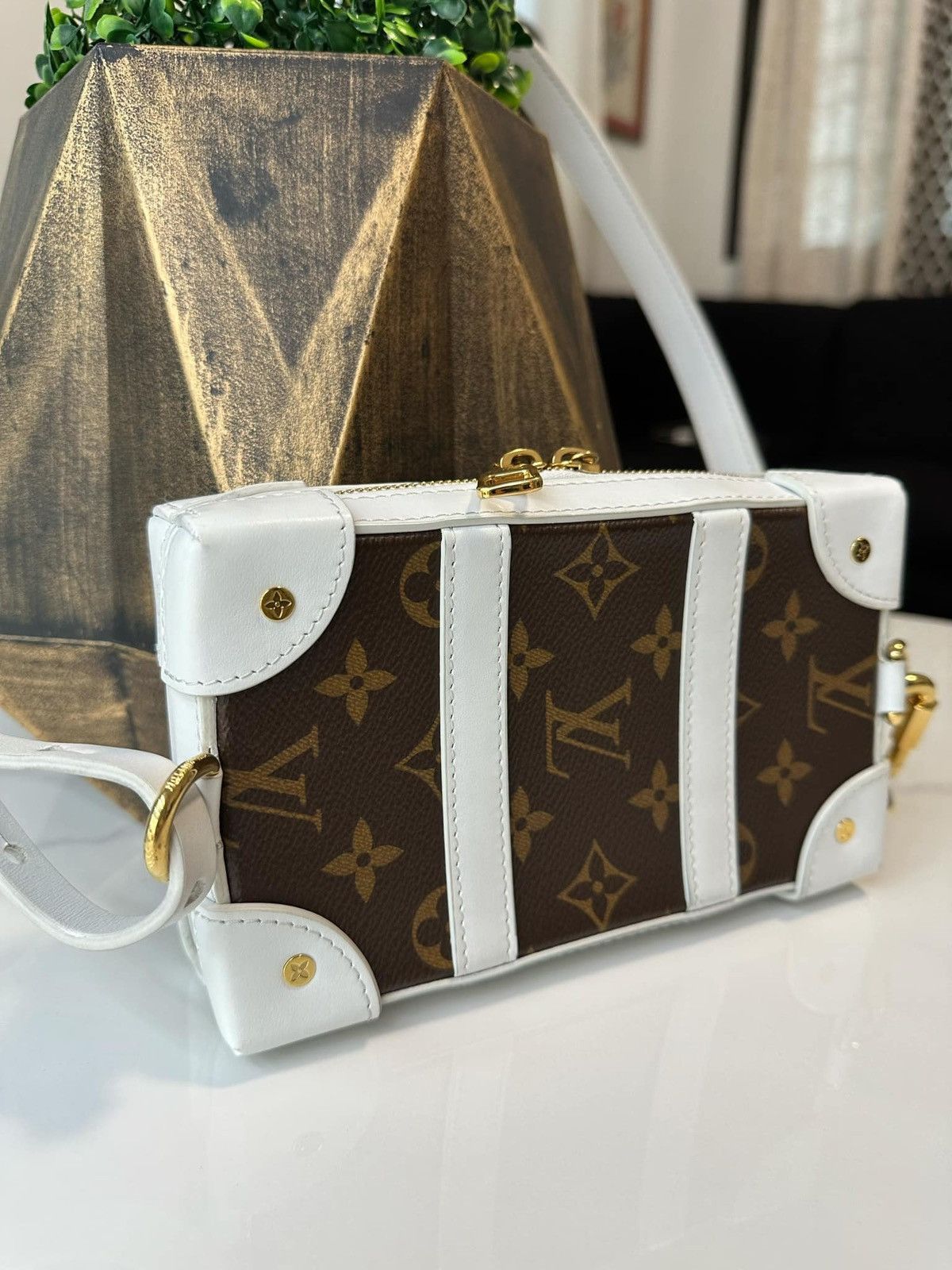 Louis Vuitton × NBA × Virgil Abloh Louis Vuitton NBA Trunk Size ONE SIZE - 17 Thumbnail