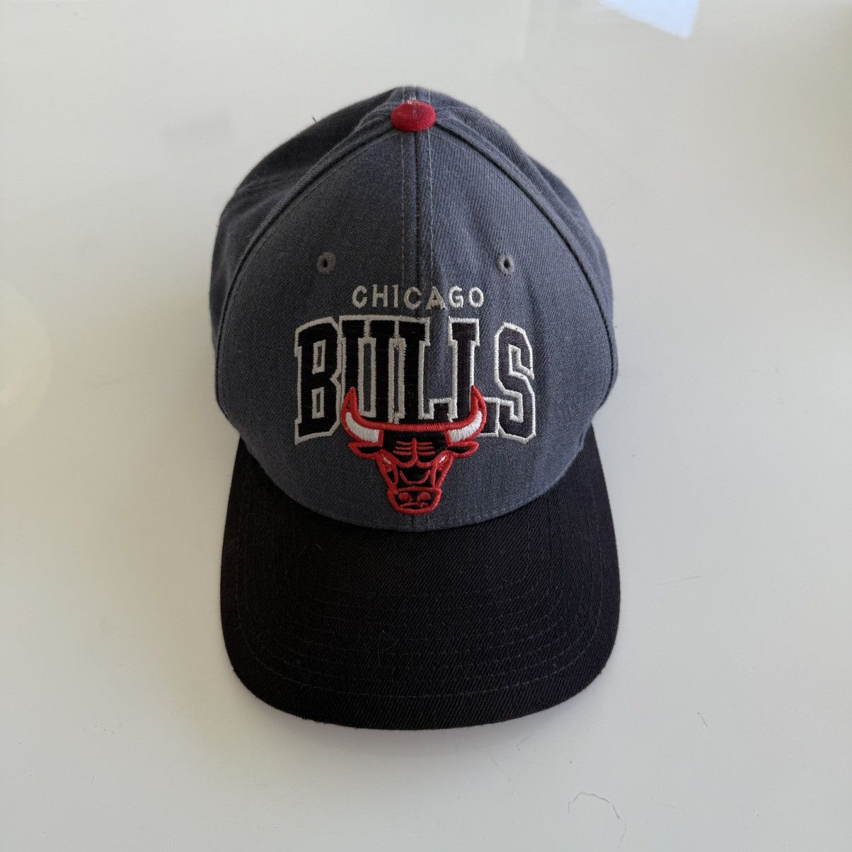Mitchell & Ness Vintage Chicago Bulls Hat Size ONE SIZE - 1 Thumbnail