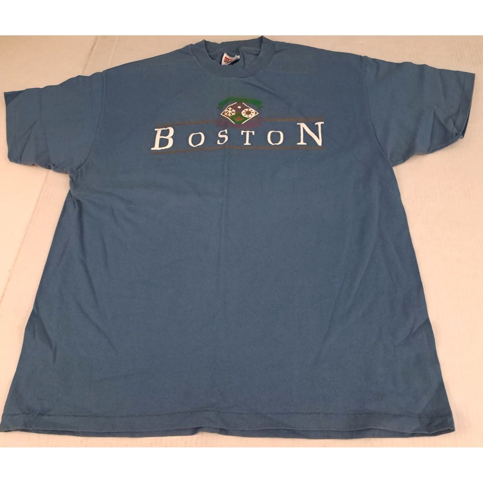 X-LARGE VINTAGE New England Boston Single Stitch Hanes T-Shirt Women XL Crew Neck Short Sleeve 90s Graphic Tee Blue Size XL / US 12-14 / IT 48-50 - 6 Thumbnail