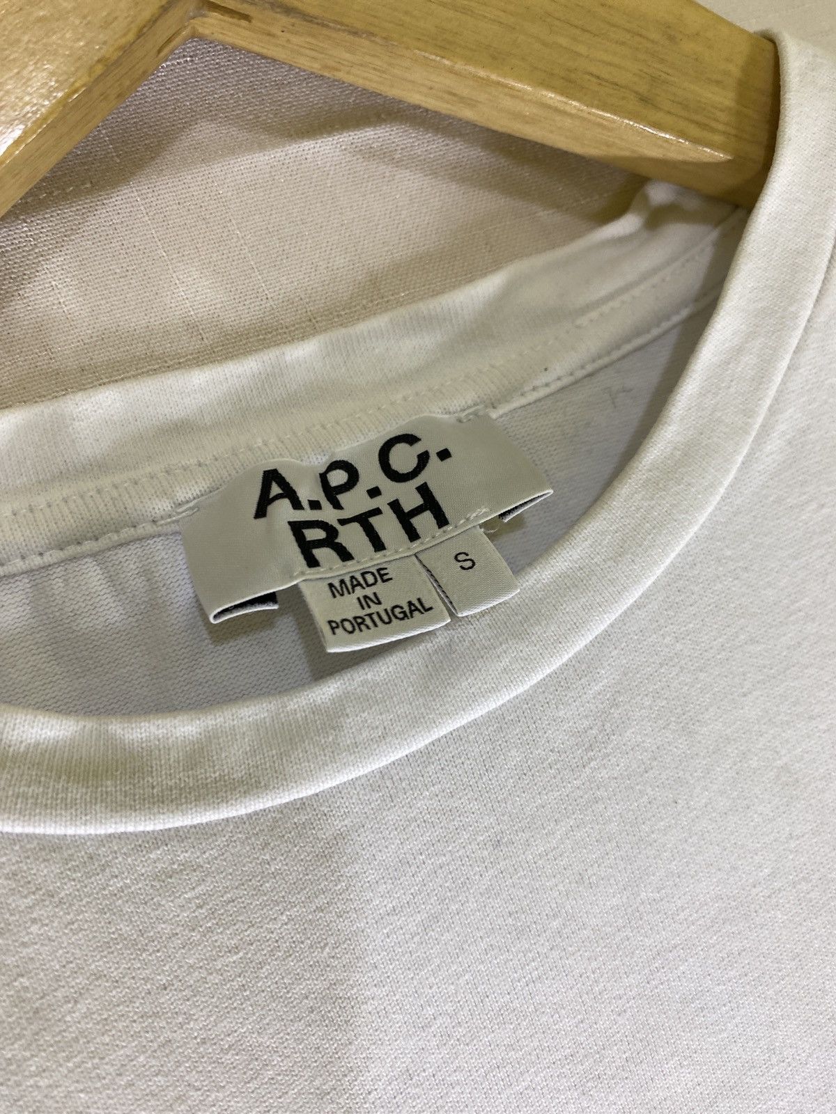 A.P.C. apc rth somos iguales tee Size S / US 4 / IT 40 - 2 Thumbnail