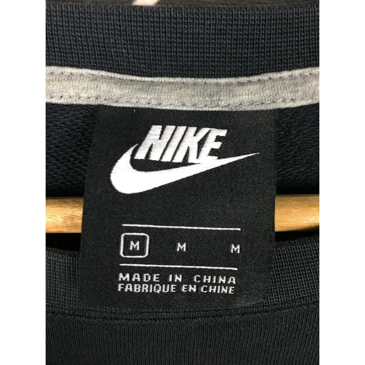 Nike Nike Embroidered Logo Essential Crewneck Sweatshirt Size US M / EU 48-50 / 2 - 10 Thumbnail