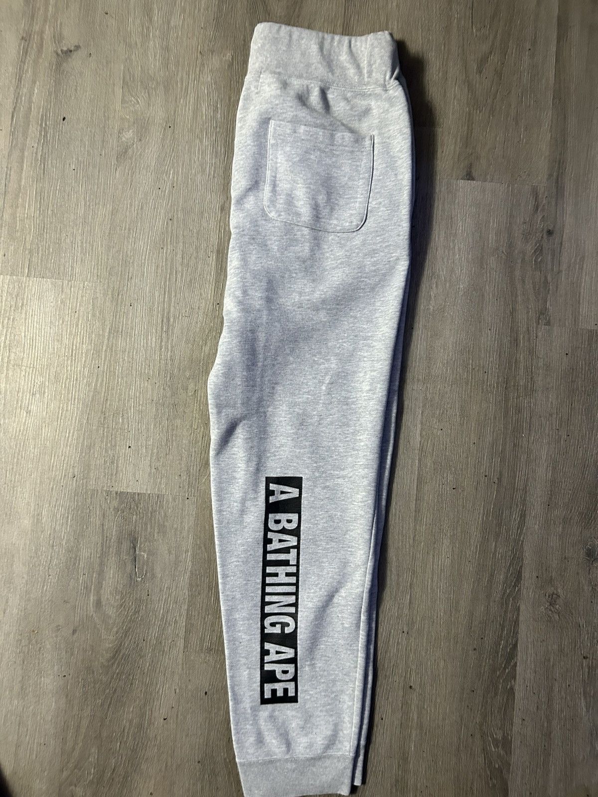 Bape BAPE Summer Bag Block Print Apehead Sweatpants Size US 34 / EU 50 - 3 Thumbnail