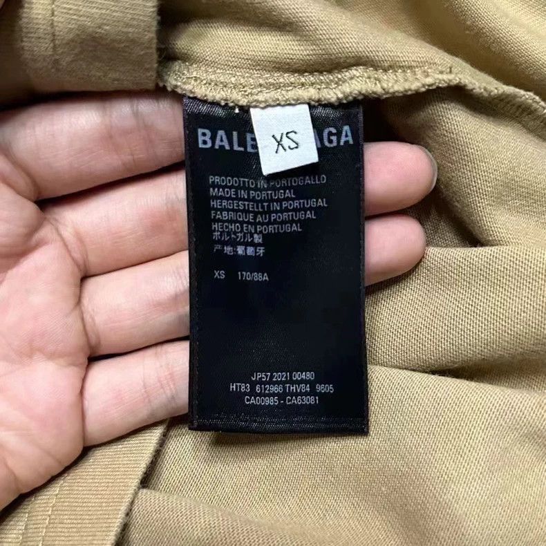 Balenciaga Balenciaga Short Sleeve TShirt World Food Programme-2505 Size US XS / EU 42 / 0 - 3 Thumbnail