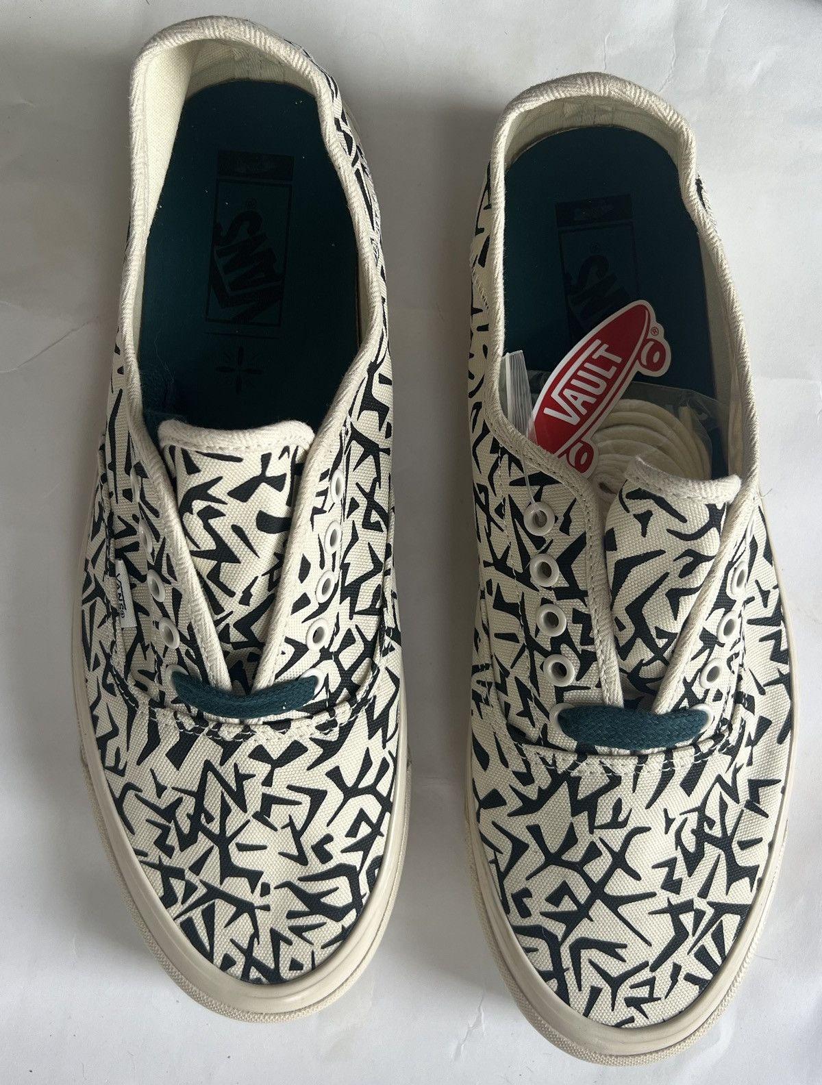 image of Taka Hayashi Style 43 Lx “Geo Camo Cap White” Vault Shoes in White/Black, Men's (Size 13)