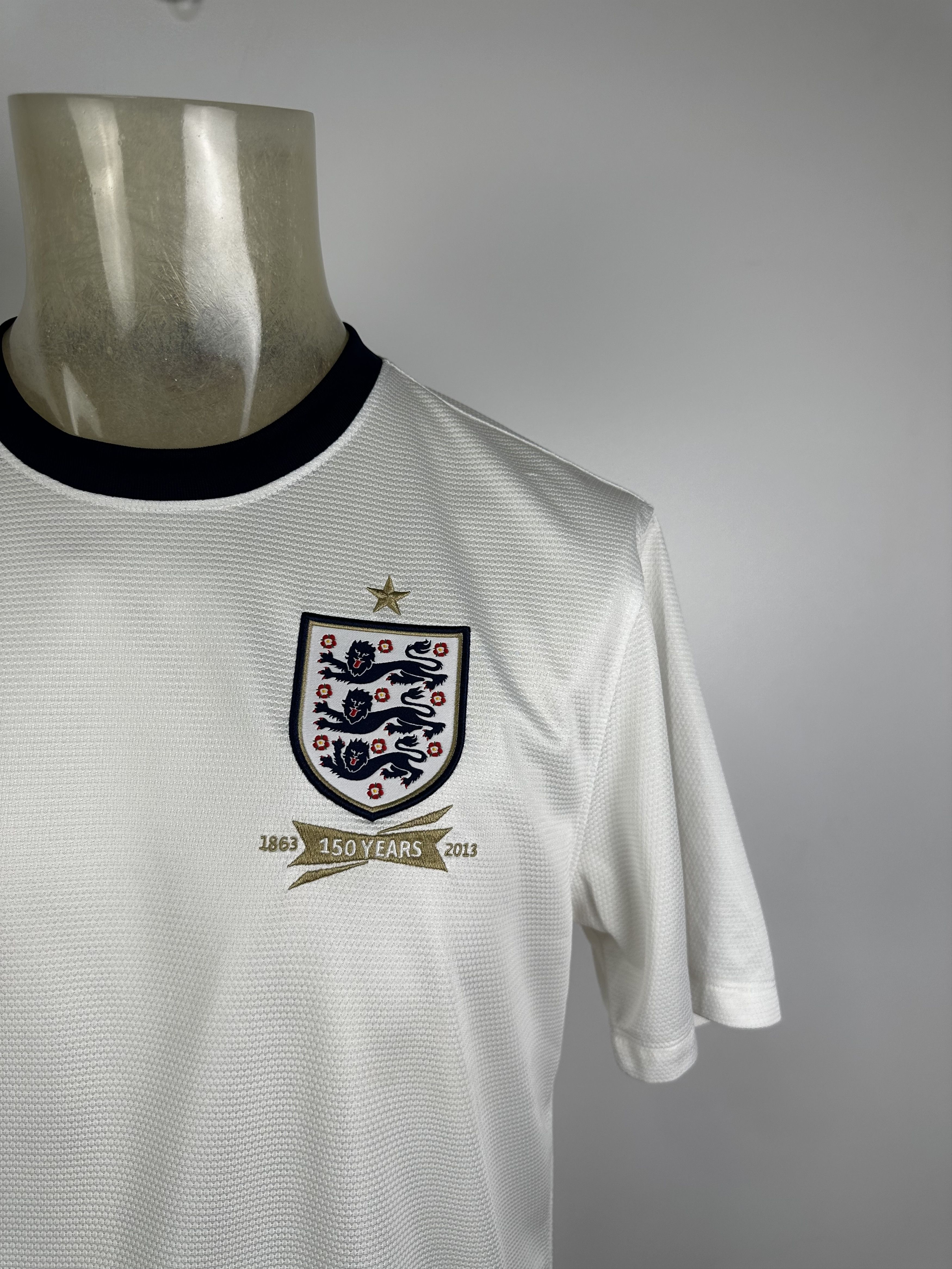 Nike ENGLAND 2013 14 HOME FOOTBALL SHIRT SOCCER JERSEY NIKE SZ L Size US L / EU 52-54 / 3 - 2 Thumbnail