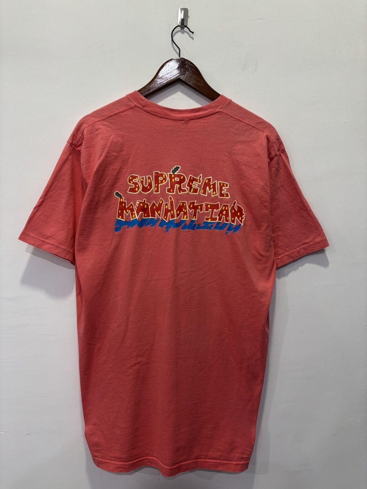 Supreme Supreme Manhattan Tshirt Size US L / EU 52-54 / 3 - 2 Thumbnail