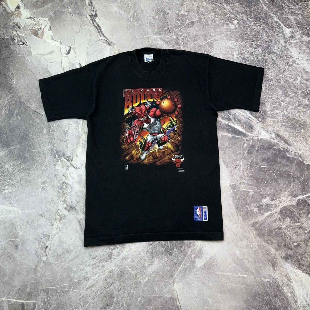 NBA × Vintage Vintage 90s Chicago Bulls T shirt Superhero Benny NBA Salem Size US L / EU 52-54 / 3 - 1 Thumbnail