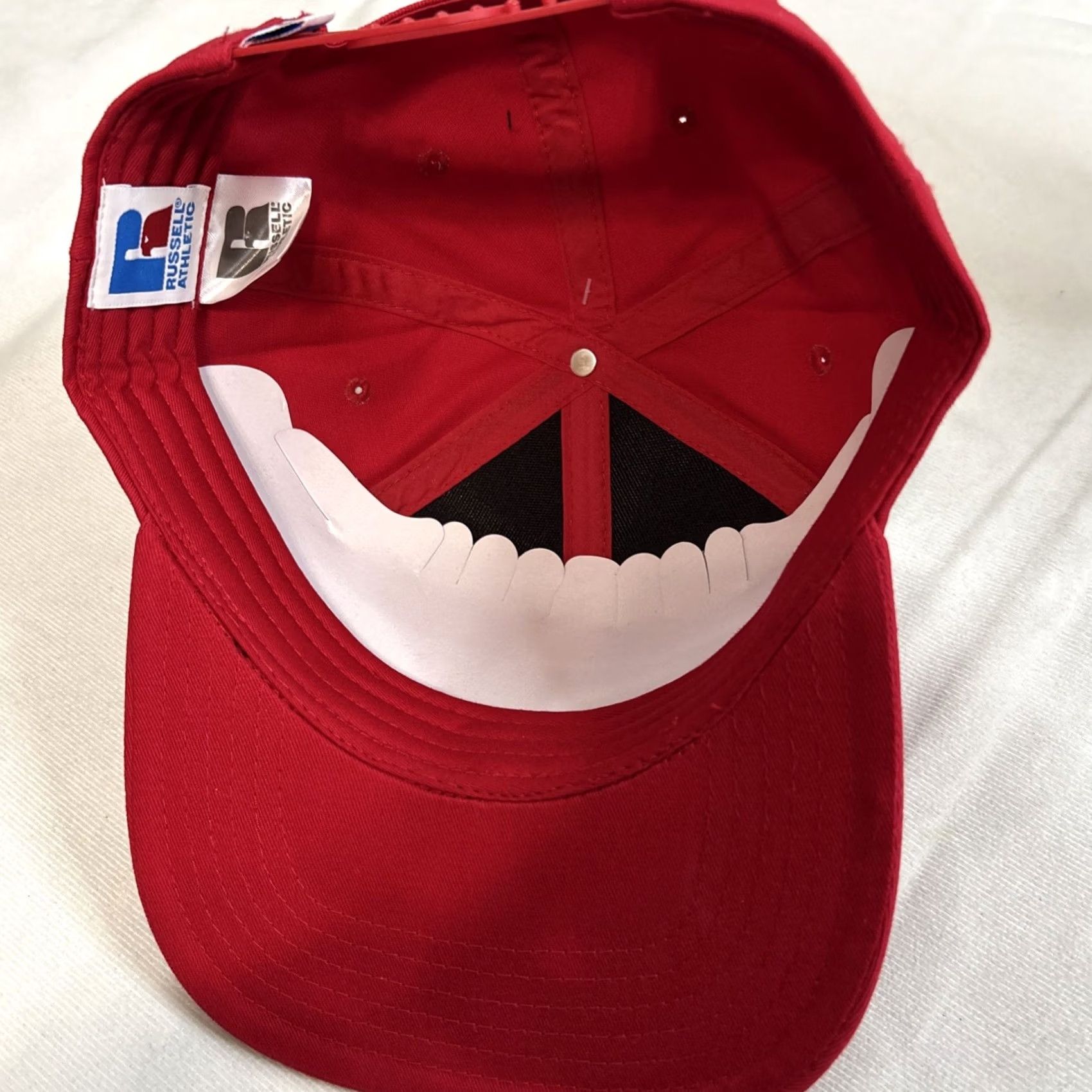 Russell Athletic VINTAGE RUSSELL ATHLETIC Cap SNAPBACK Adjustable Flat Billed Embroidered Logo Red Mens Size ONE SIZE - 7 Thumbnail