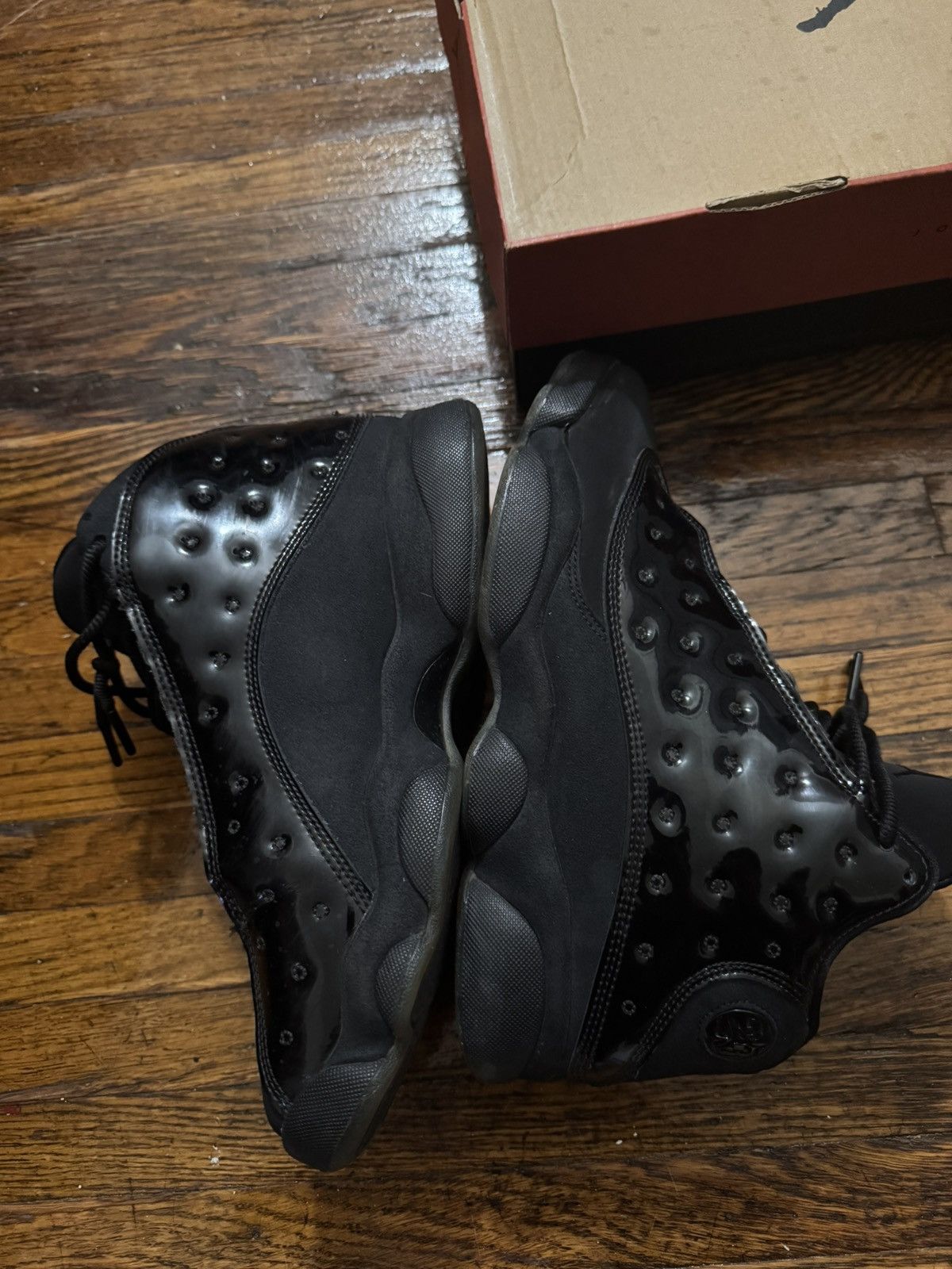 Jordan Brand cap and gown 13s (EXCLUSIVE) Size US 8.5 / EU 41-42 - 9 Thumbnail