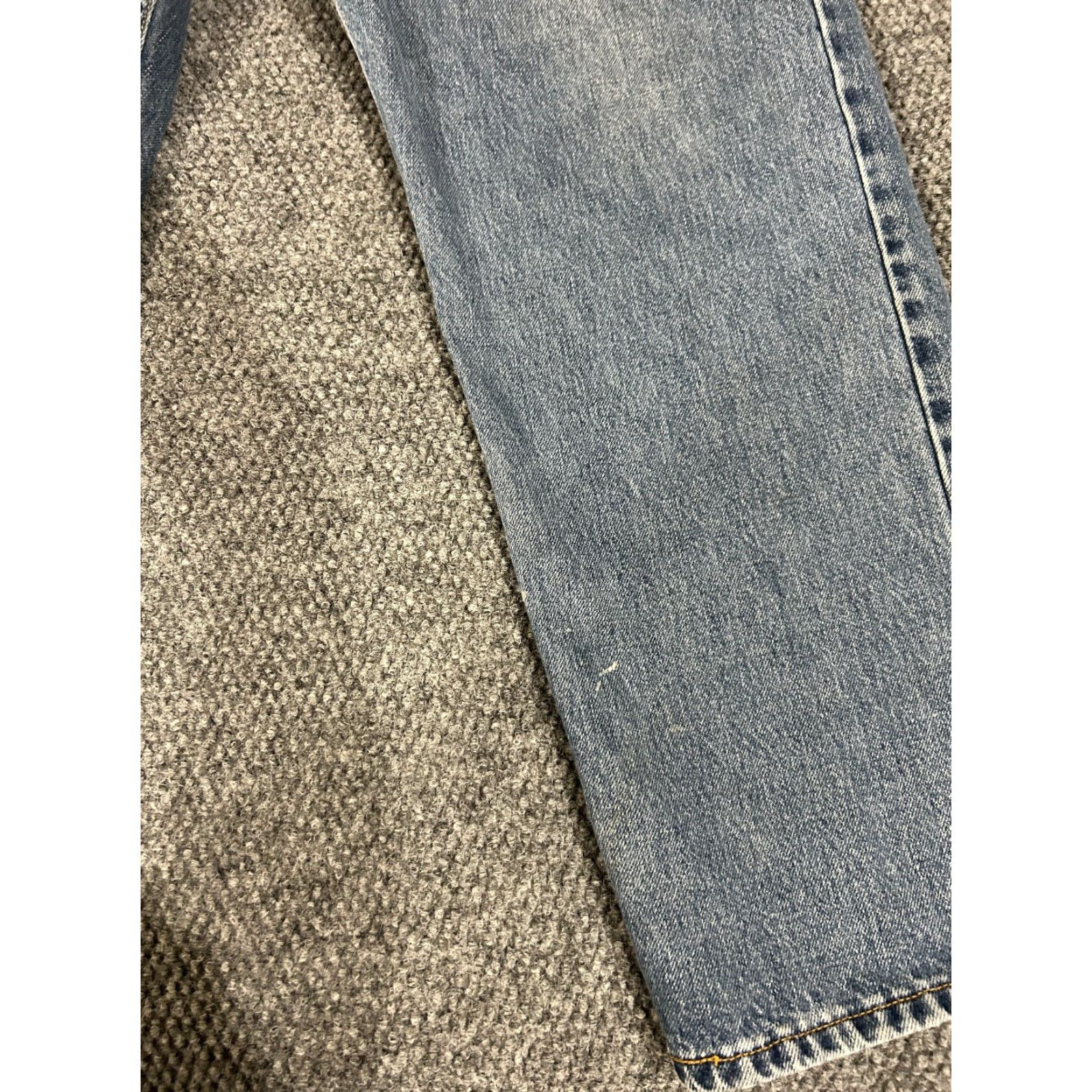 Levi's Levi's 505 Jeans Mens 42x30 Blue Denim Regular Fit Classic Vintage Retro 5-Pocket Zipper Logo Measuring 42 in Waist Inseam 30 in Cotton Denim Size US 42 / EU 58 - 4 Thumbnail