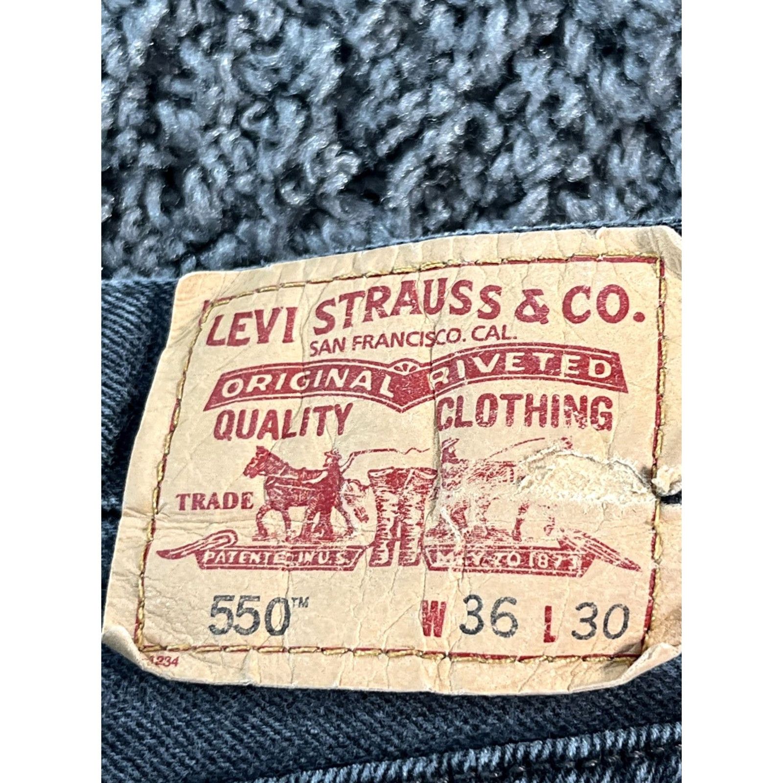 Levi's VINTAGE Levi’s 550 Jazz? No, correct: Levi’s 550 Jeans 36x28 Black Distressed 90s Men’s Denim Straight Relaxed Regular Inseam 30in Baggy Y2K Baggy? Size US 36 / EU 52 - 5 Thumbnail