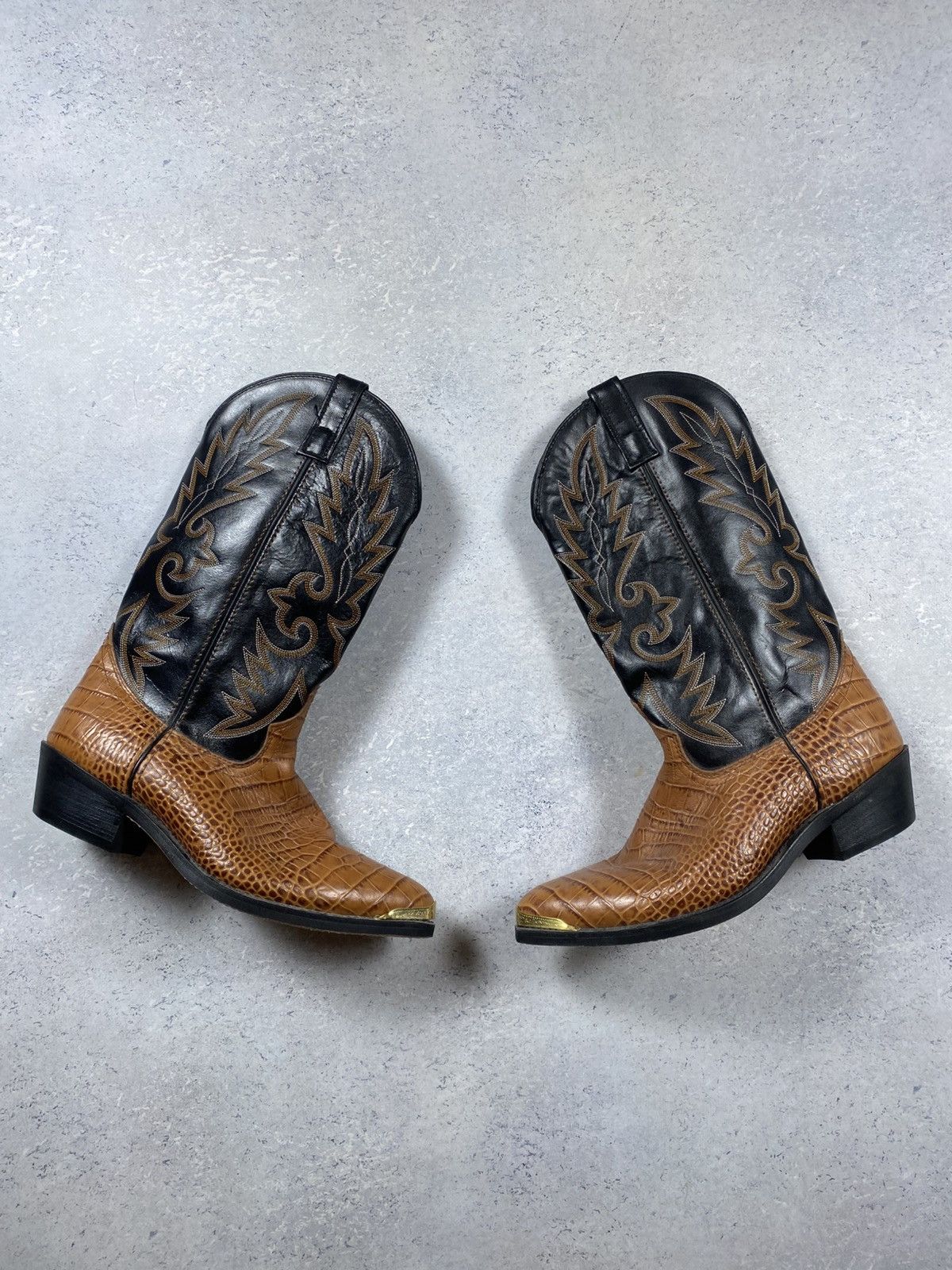Vintage J Chisholm Vintage Western Brown Cowboy Boots Mens  display picture 3