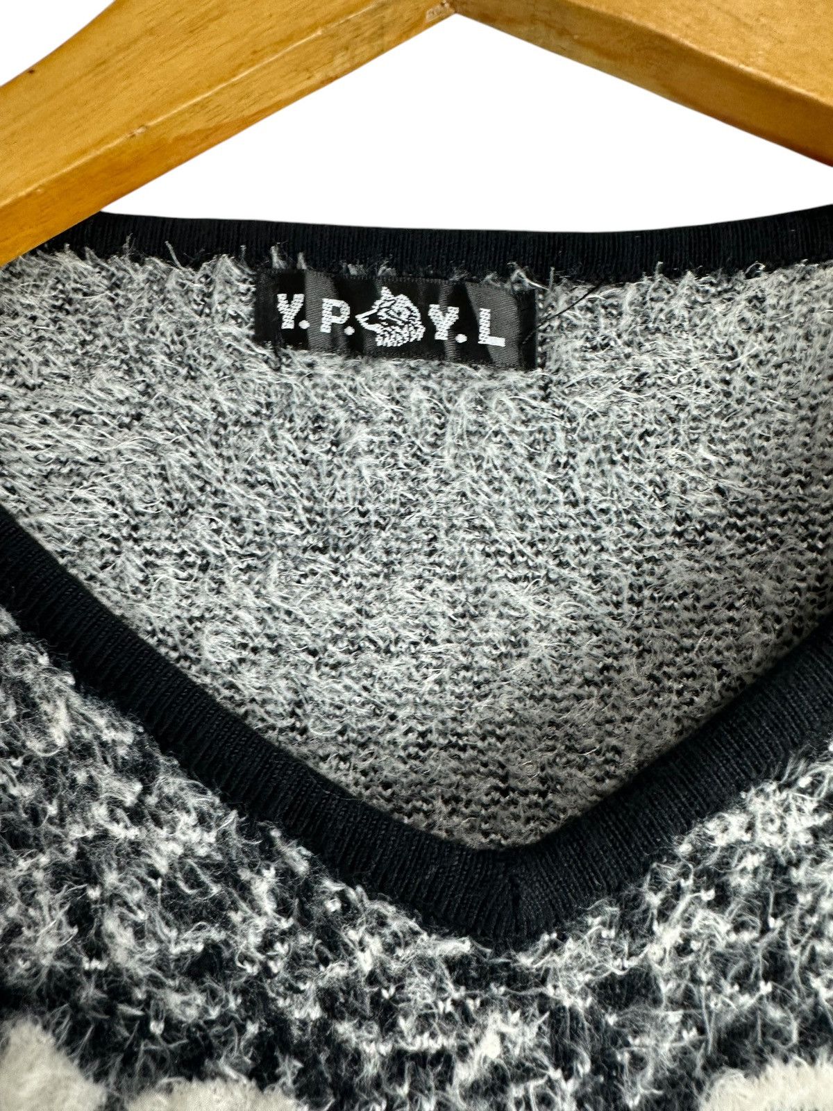 20471120 YPYL KNITWEAR TRIPLE CROSS IFSIX LGB CHROME HEARTS STYLE Size US S / EU 44-46 / 1 - 8 Thumbnail