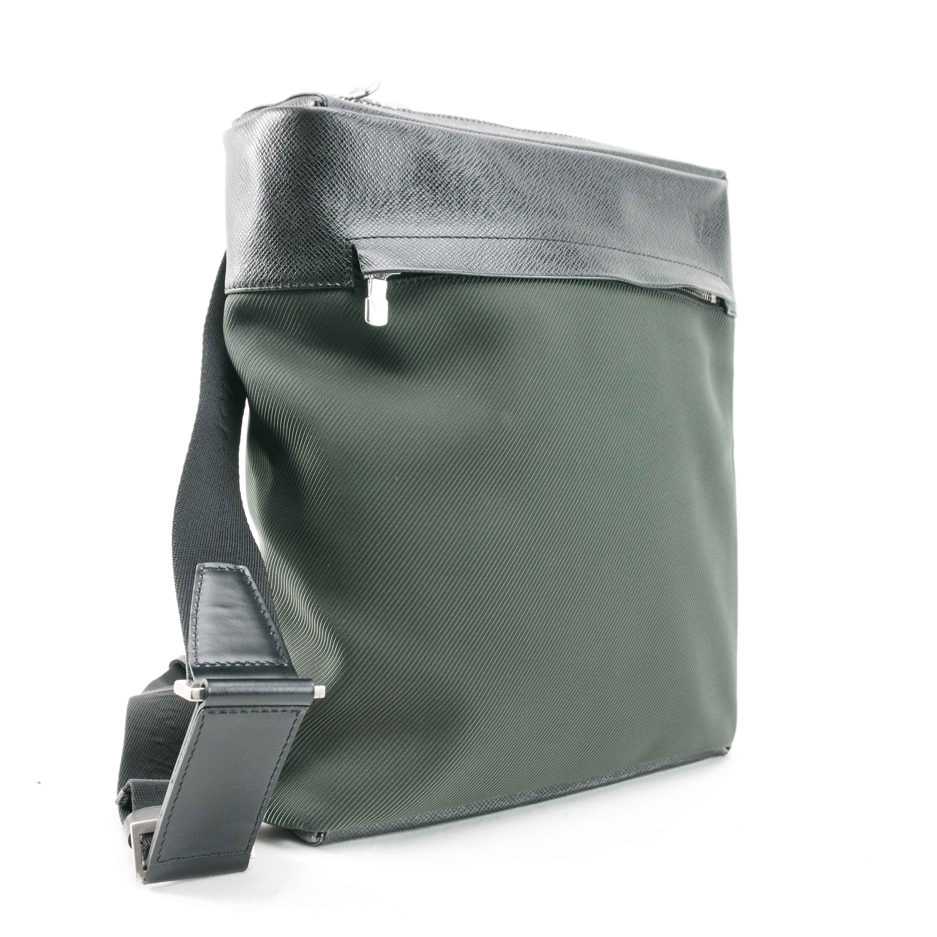 Louis Vuitton Louis Vuitton Taiga Leather District PM Messenger Bag Size ONE SIZE - 1 Thumbnail