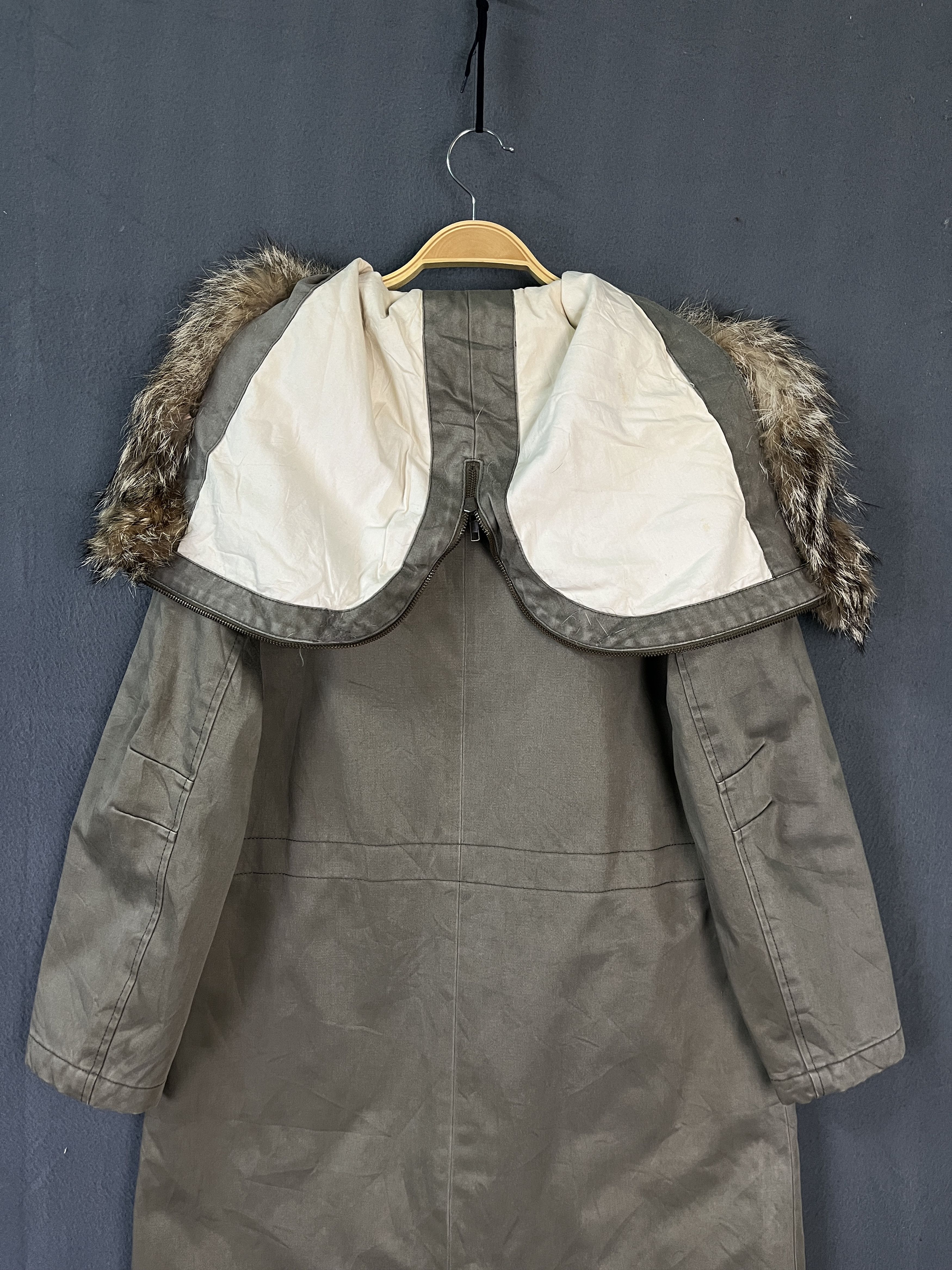 Michael Kors Kors by Michael Kors Long Coat Coyote Fur Hooded Jacket Size S / US 4 / IT 40 - 9 Thumbnail