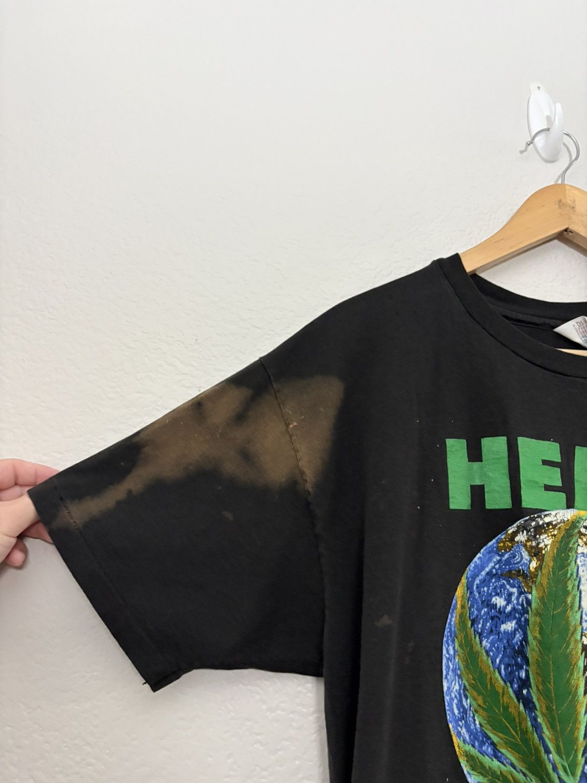 Vintage 90’s Hemp can Save the Planet Rare Distressed Faded Rap Tee Size US XL / EU 56 / 4 - 11 Thumbnail