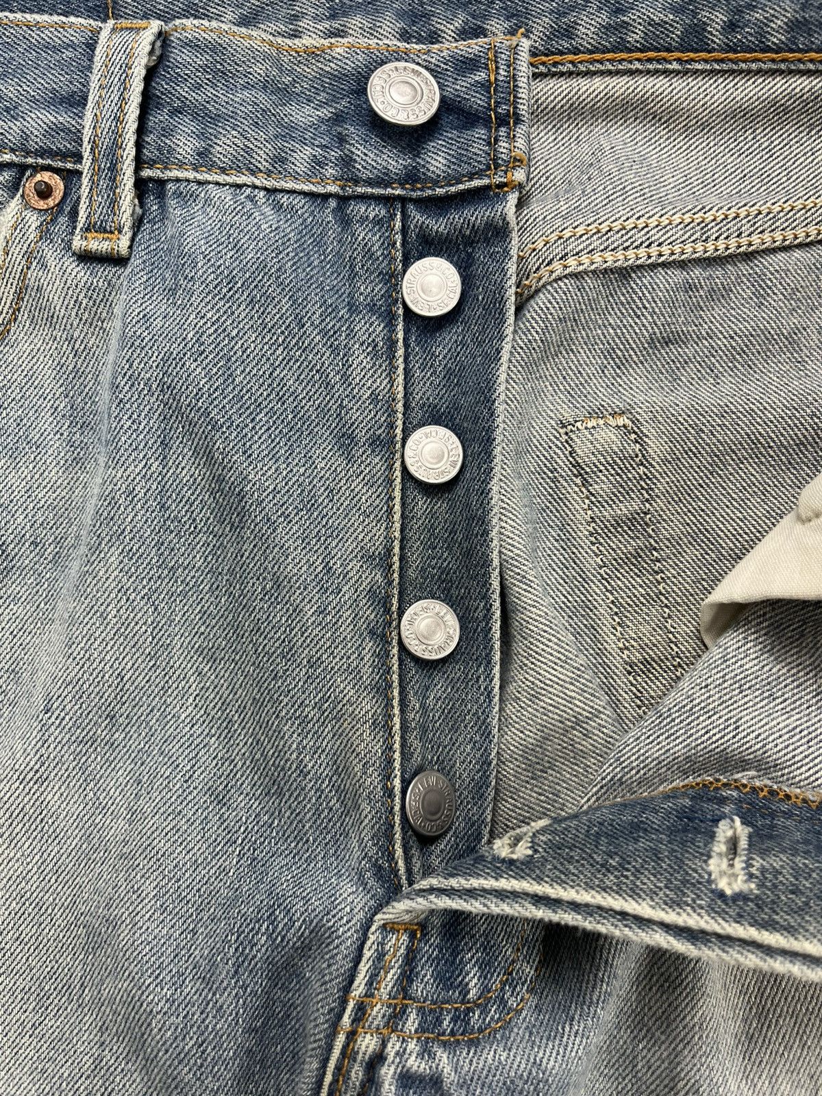 Levi's Vintage Clothing 🇺🇸1990s Vintage Levis 501 LVC 30x34 Light Blue Straight Jeans Size US 30 / EU 46 - 12 Thumbnail
