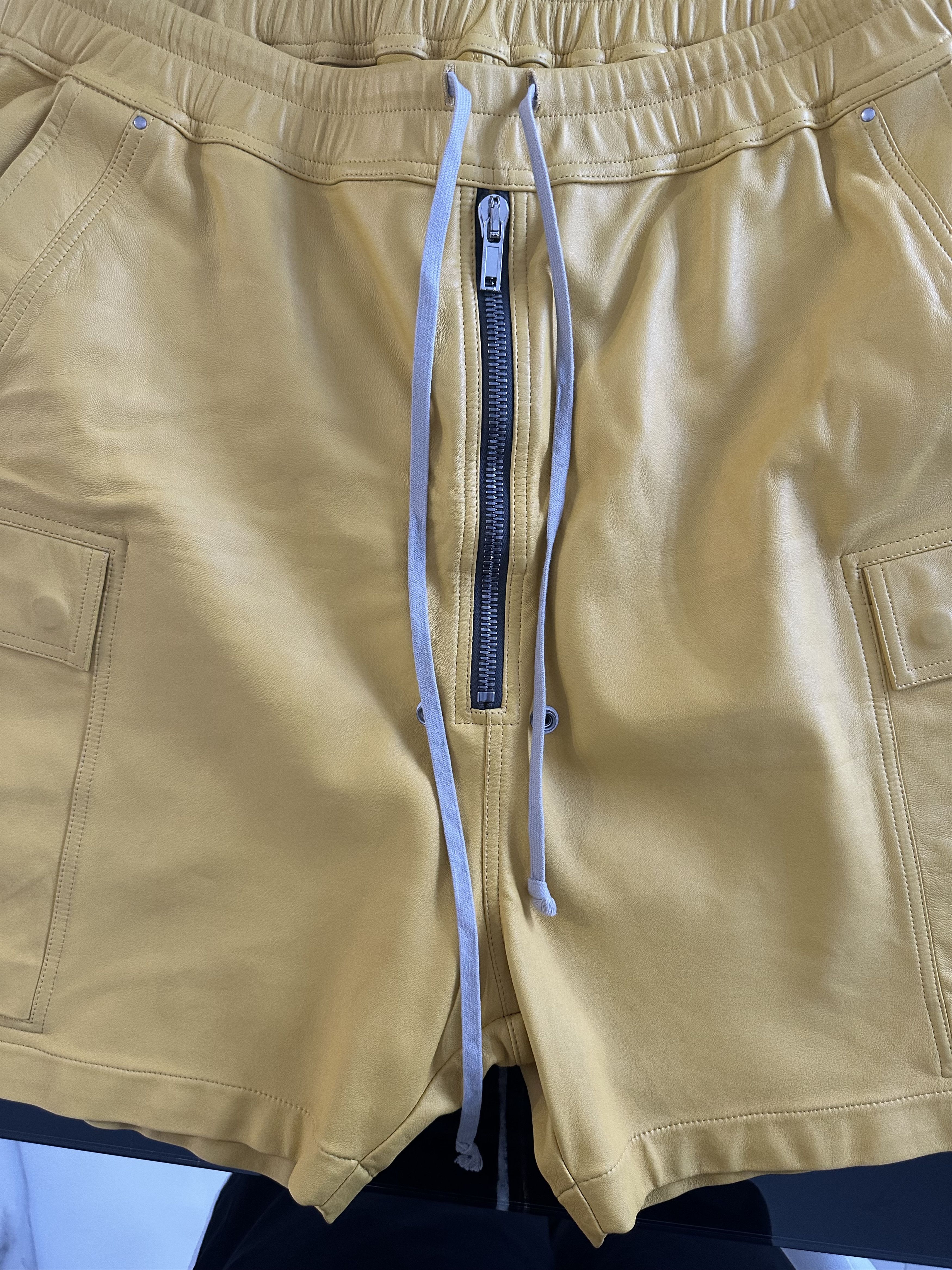 Rick Owens Rick Owens Lemon Cargobela Leather Shorts Size US 38 / EU 54 - 2 Thumbnail