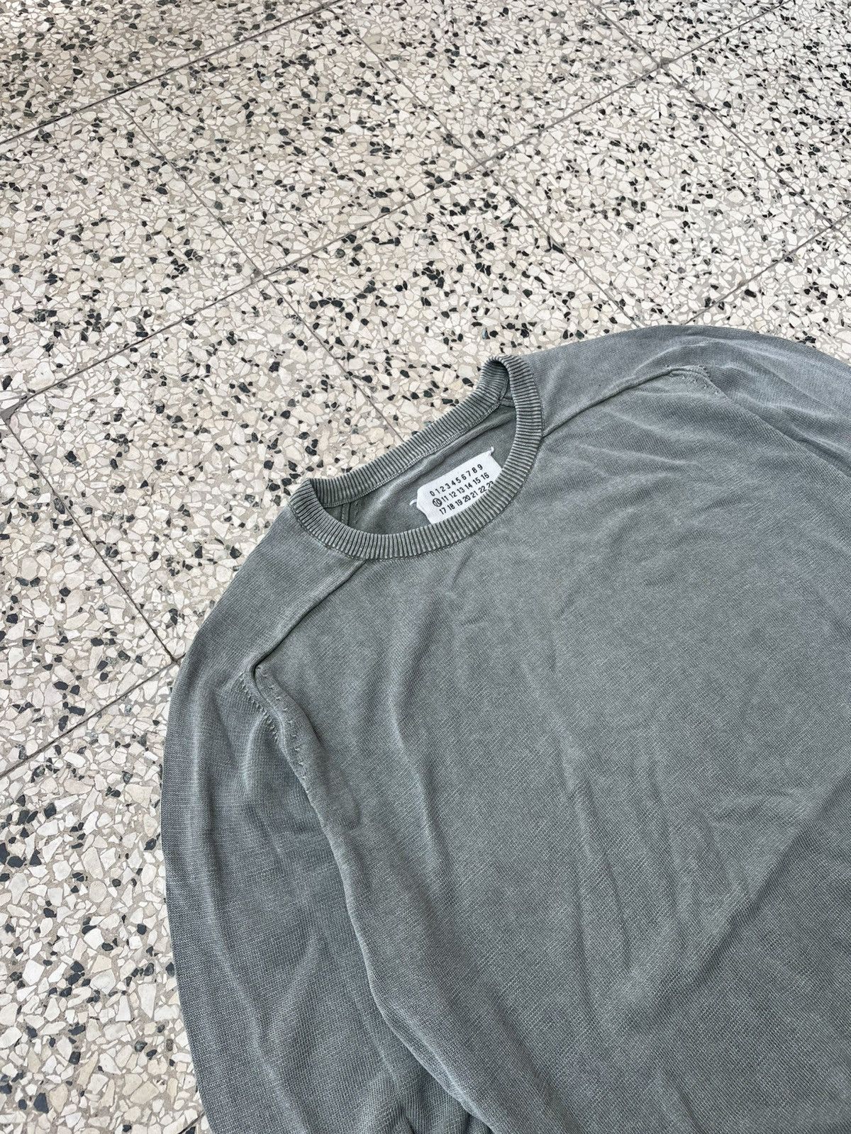 Maison Margiela Maison Margiela Distressed Effect Sweater - Size M Size US M / EU 48-50 / 2 - 7 Thumbnail