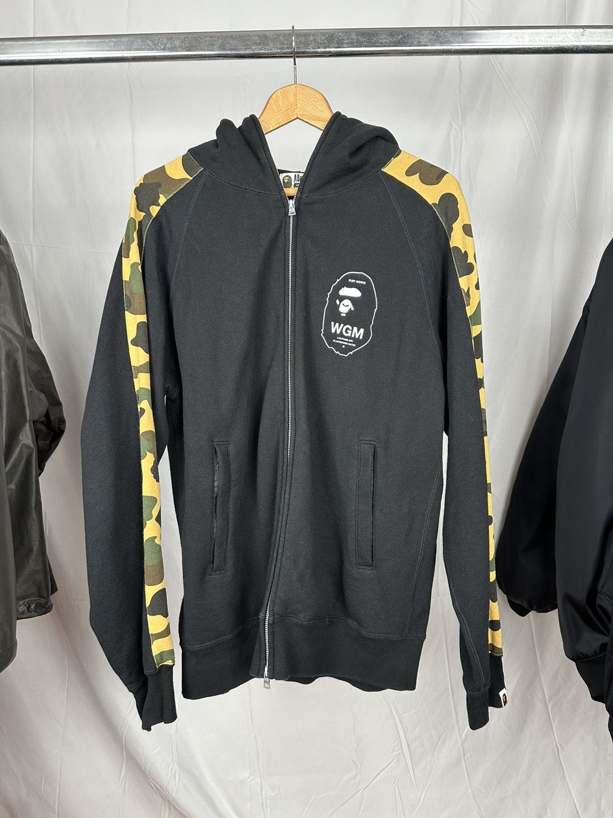 image of Bape 1St Camo Sleeve Full Zip Hoodie in Black, Men's (Size XL)
