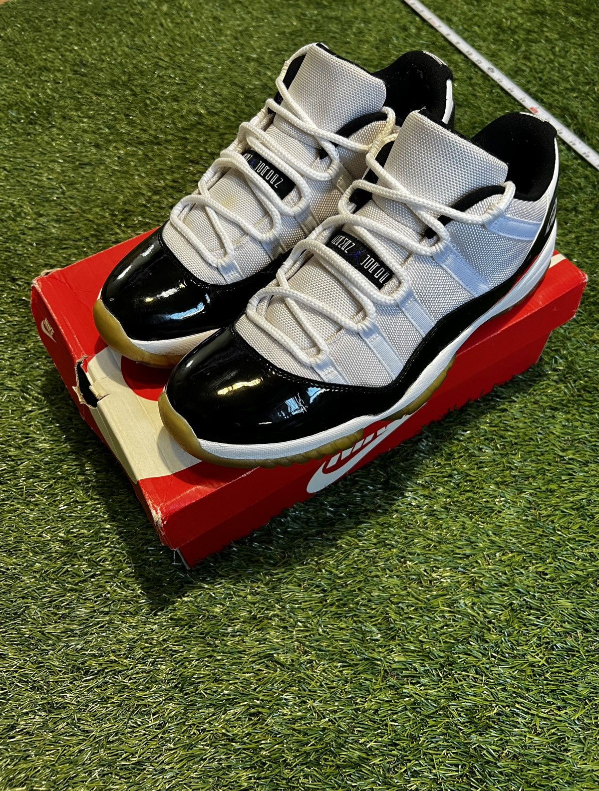 Jordan Brand × Nike JORDAN XI CONCORD LOW (B) Size US 12 / EU 45 - 1 Thumbnail