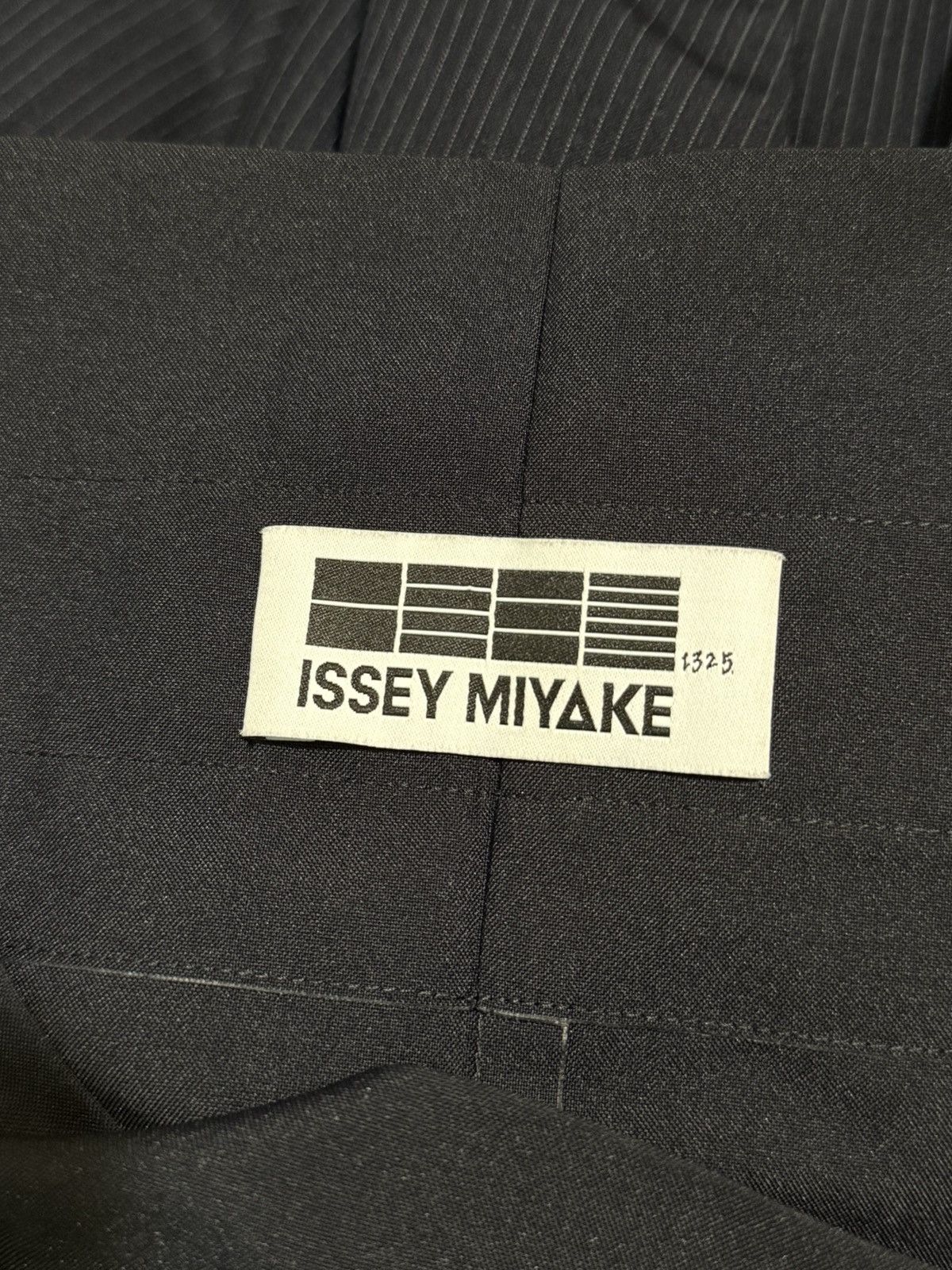 Issey Miyake Issey Miyake 2 Piece Set - Naxy Size 50S - 7 Thumbnail