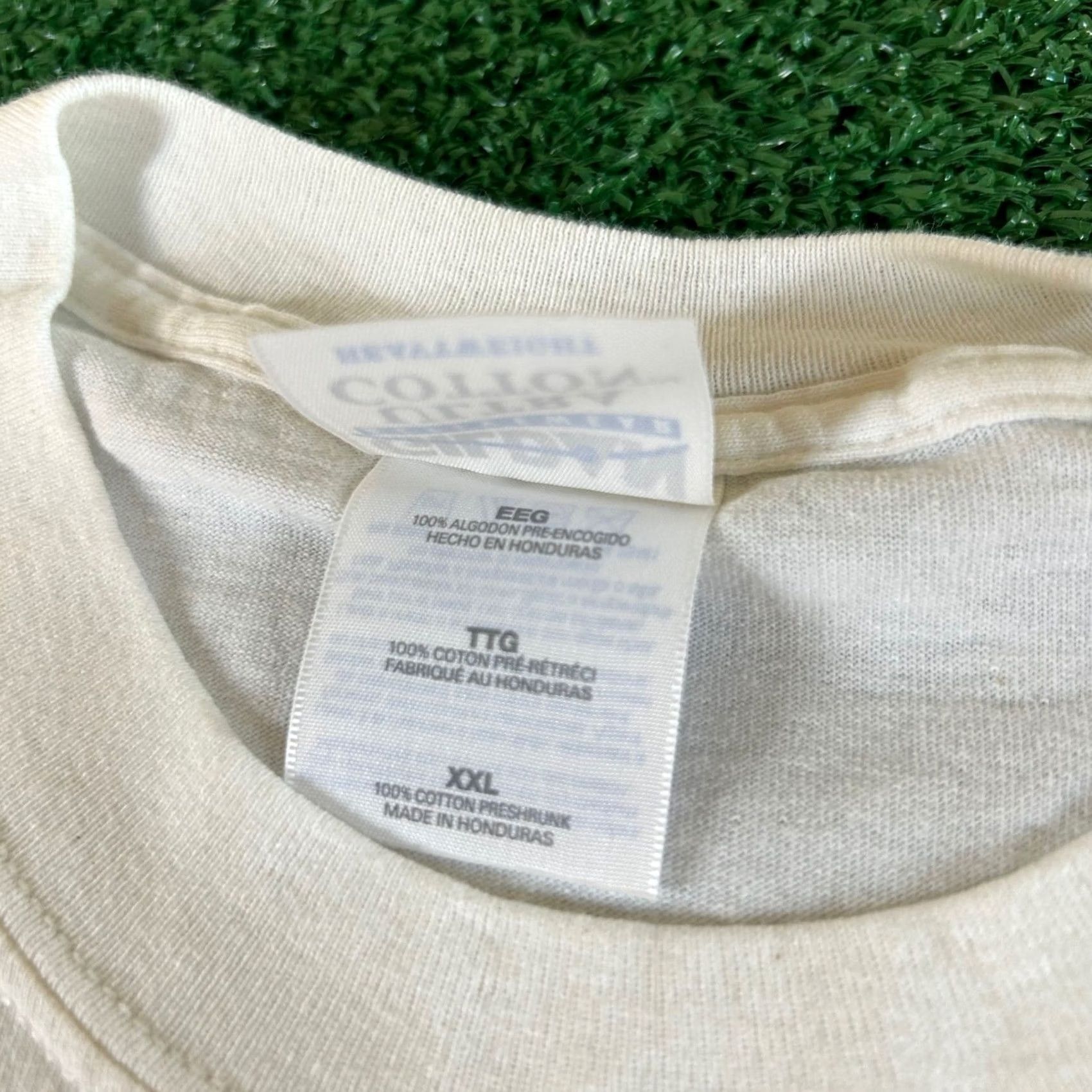 Gildan VINTAGE Gildan T-Shirt Mens 2XL White Graphic Ride The River Quad Cities 2001 Retro Crew Neck Short Sleeve Heavyweight Preshrunk Cotton TrueBreen Size US XXL / EU 58 / 5 - 4 Thumbnail