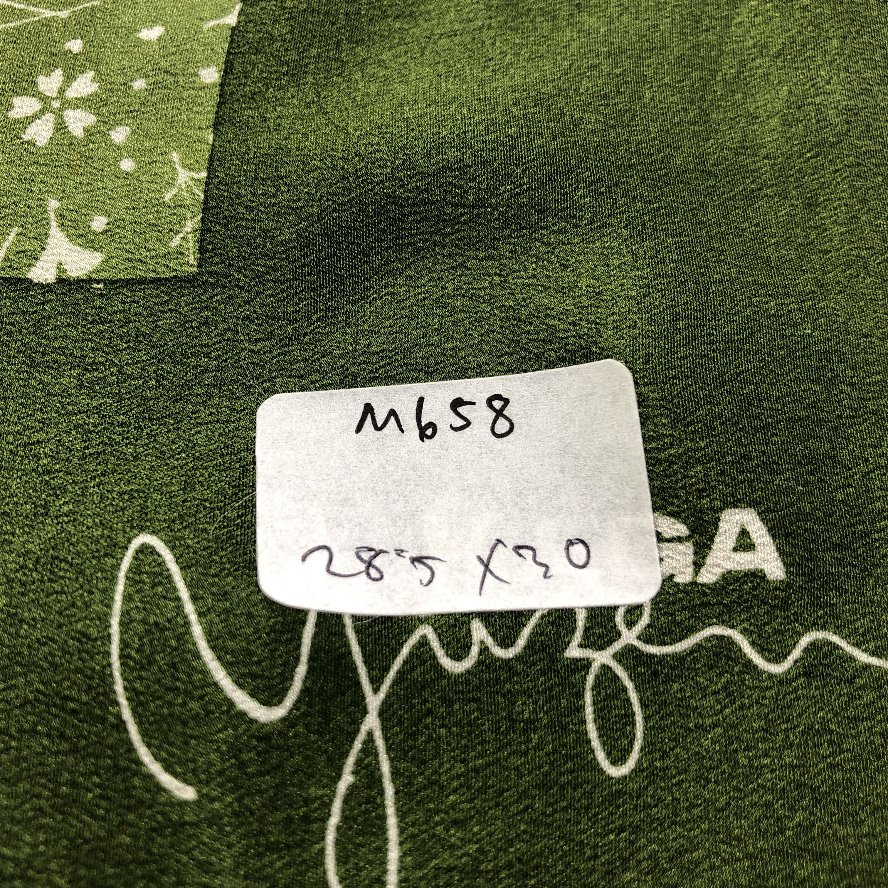 Japanese Brand Vintage Kaga Yuzen Floral Hand Rolled Silk Scarf M658 Size ONE SIZE - 5 Thumbnail