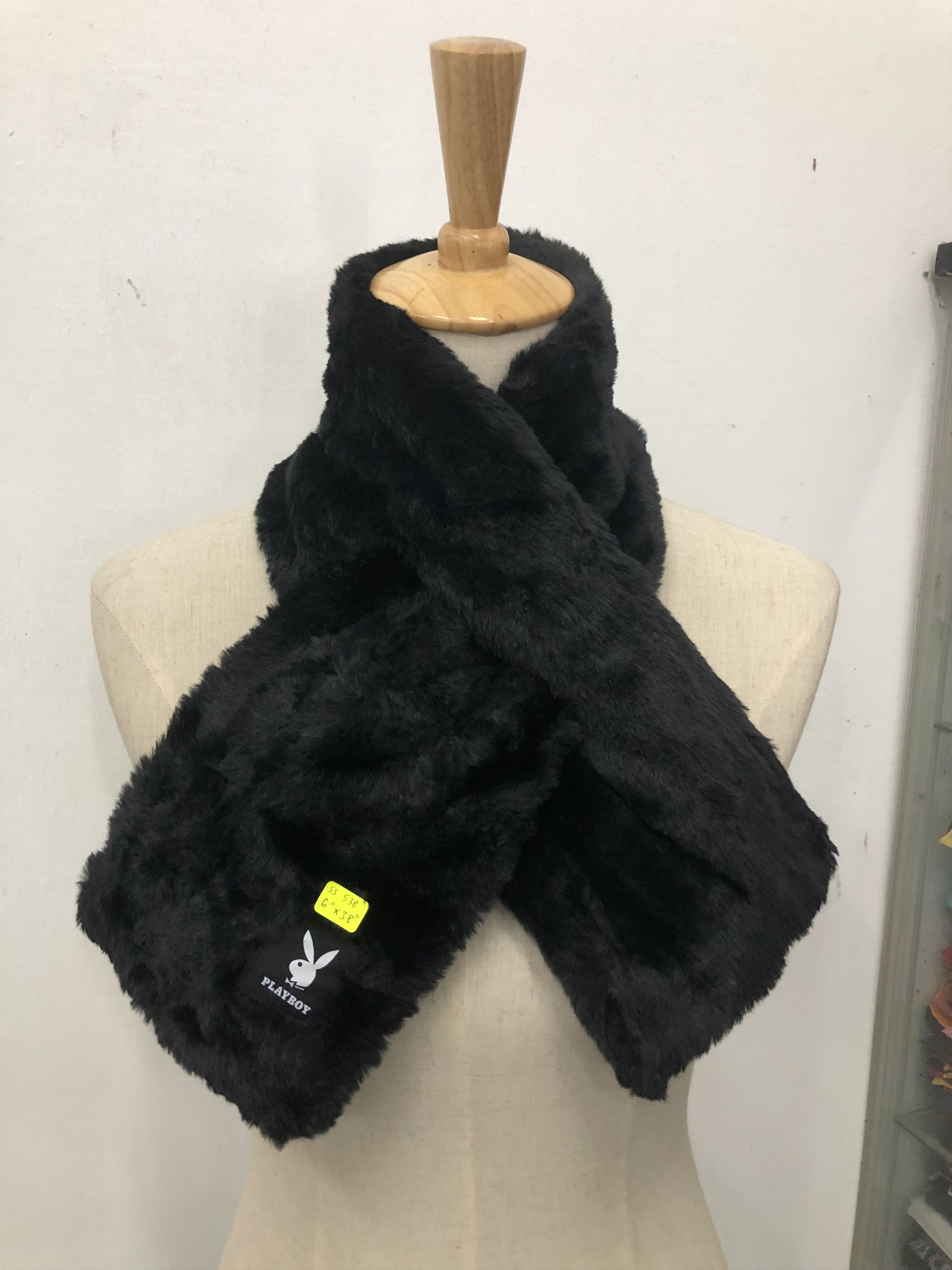 Playboy Playboy Scarf / Muffler / Neckwear Size ONE SIZE - 1 Thumbnail