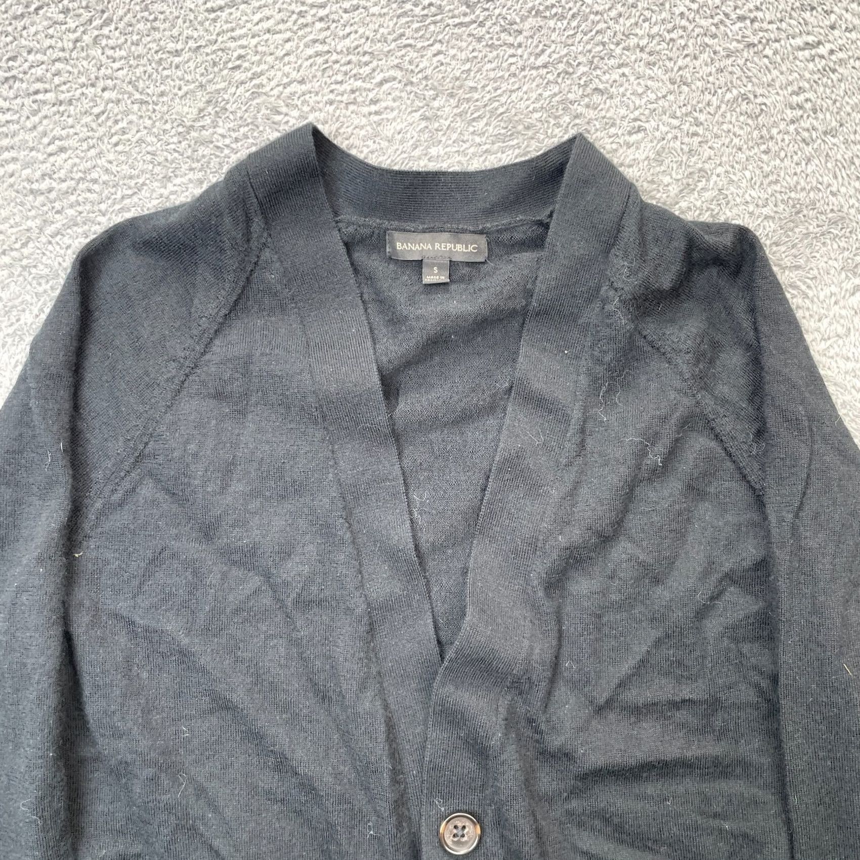 Banana Republic Banana Republic Cardigan Sweater Womens Small Black Merino Wool Blend V-Neck Rib Open Front Casual Workwear Winter Autumn Long Sleeve Size S / US 4 / IT 40 - 3 Thumbnail