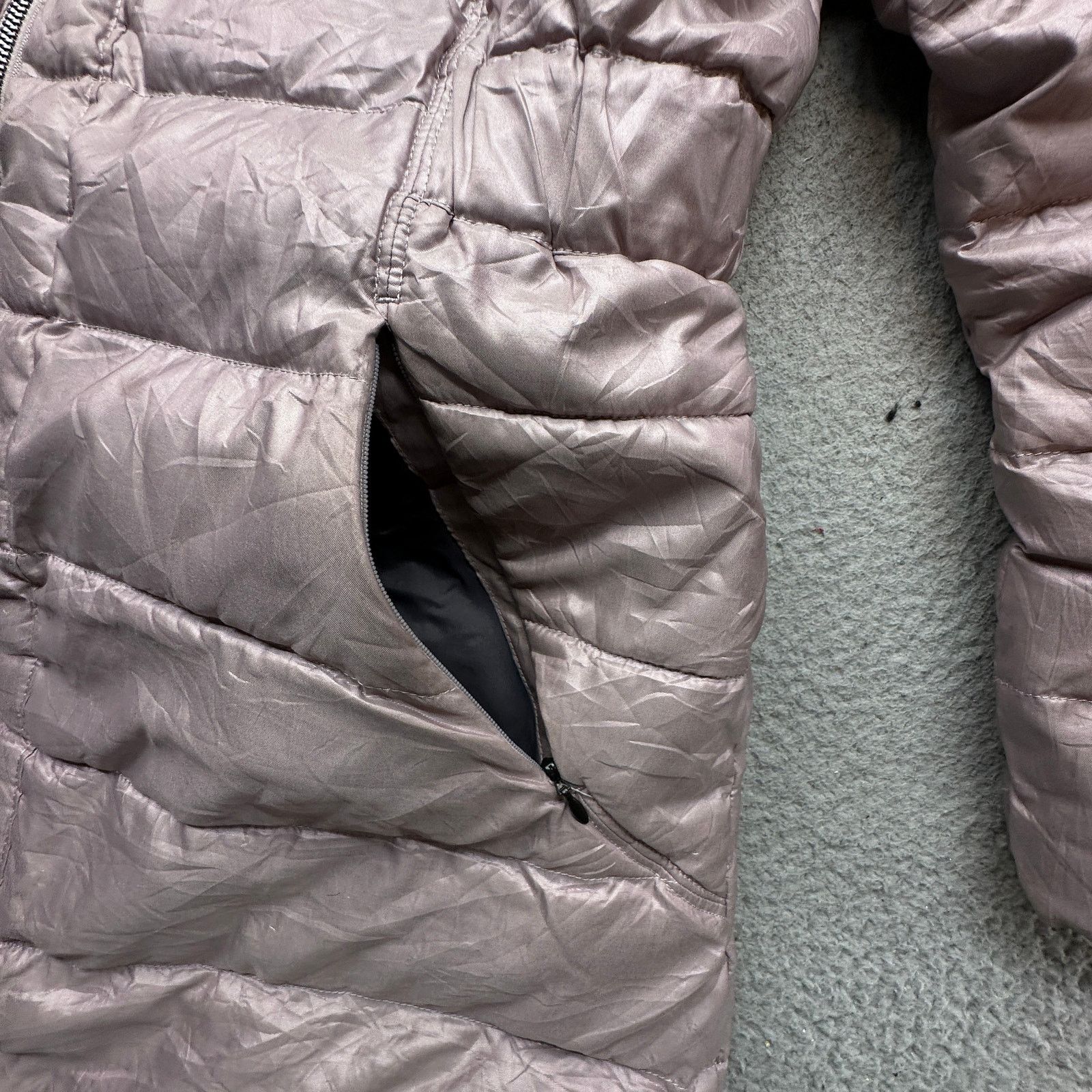 The North Face The North Face 550 Down Metropolis Puffer Jacket Womens XL Size XL / US 12-14 / IT 48-50 - 14 Thumbnail