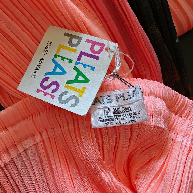 Issey Miyake Issey Miyake size:1 Pink berry ice cream pleated skirt Size 31" - 3 Thumbnail