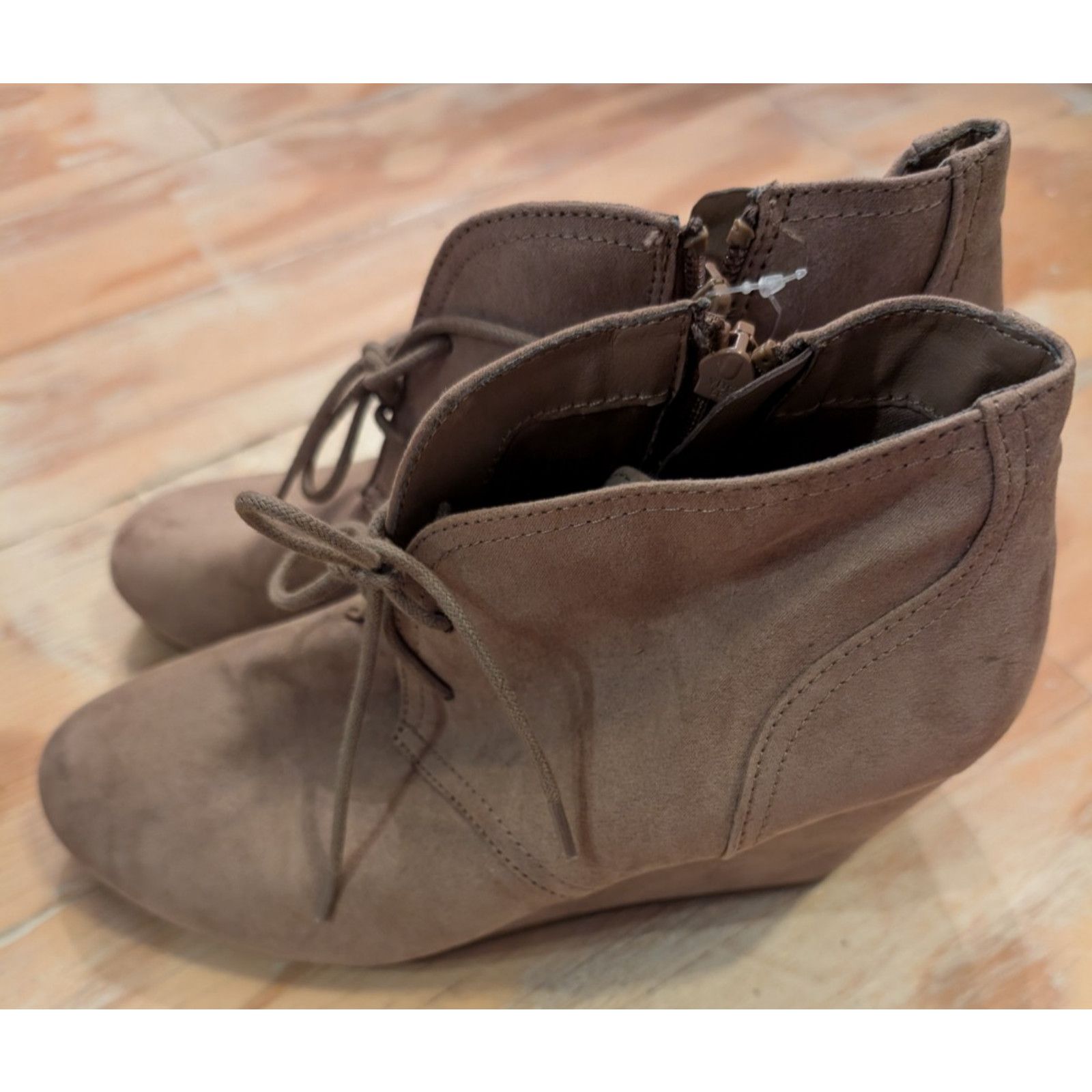 The Unbranded Brand Universal Thread Microsuede Bessie Bootie Size 8 NWT Lace up Size US 8 / IT 38 - 3 Thumbnail