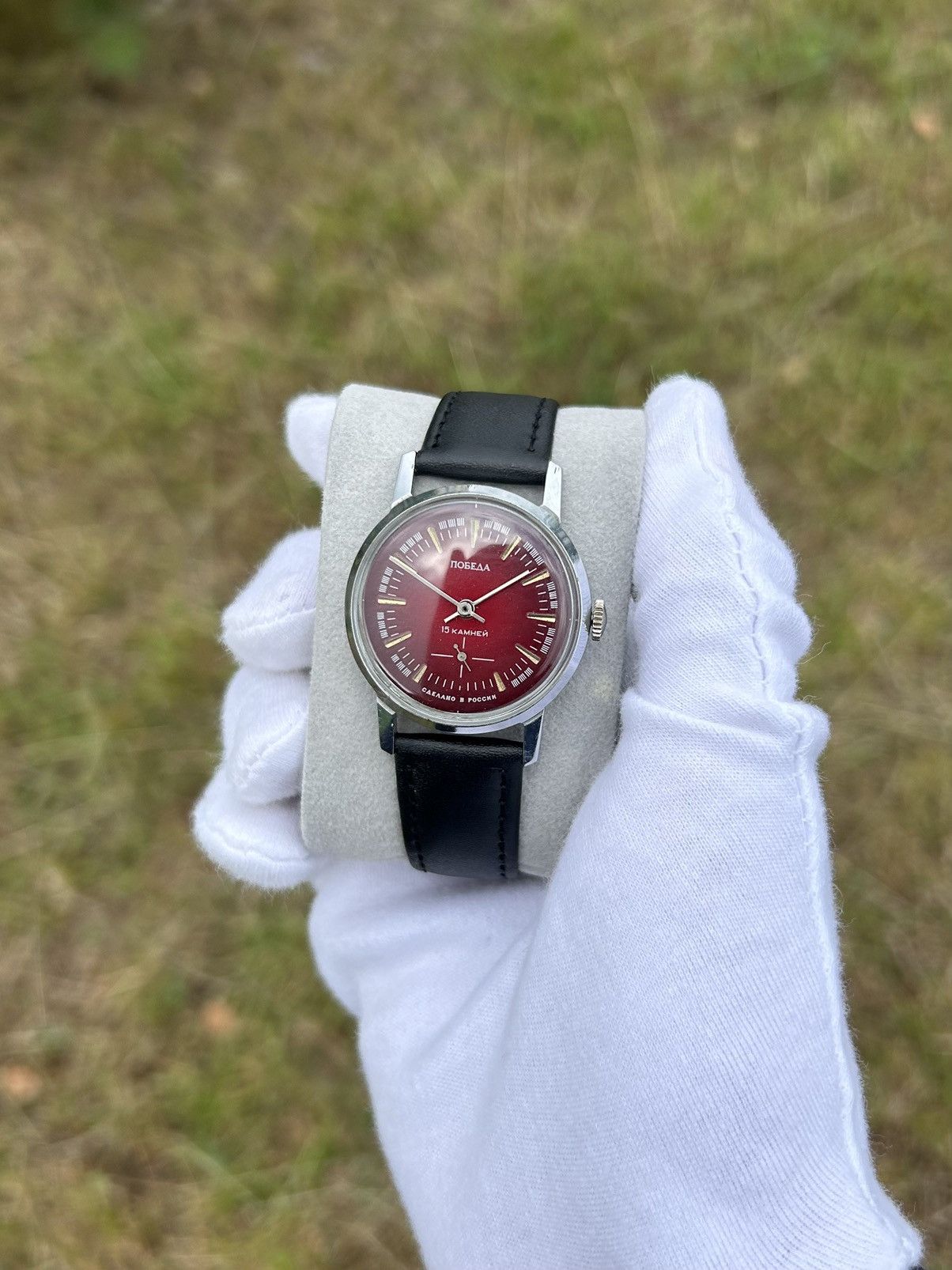 Vintage Vintage Watch Pobeda Retro Authentic Mechanical 1990s Size ONE SIZE - 3 Thumbnail