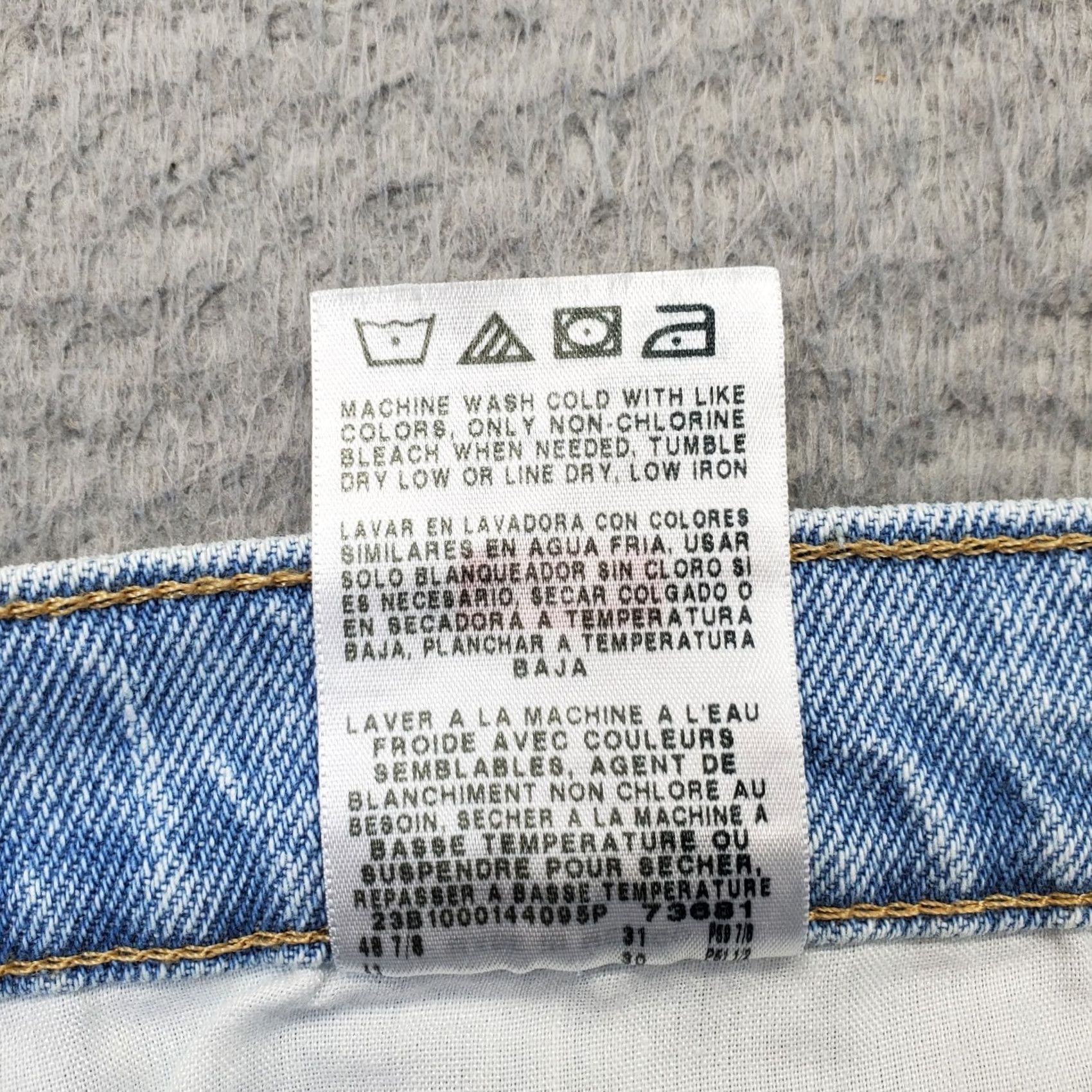 Wrangler Wrangler Jeans Mens 42x30 Blue Premium Denim Whiskered Straight Leg 1096FXVBI Size US 42 / EU 58 - 8 Thumbnail