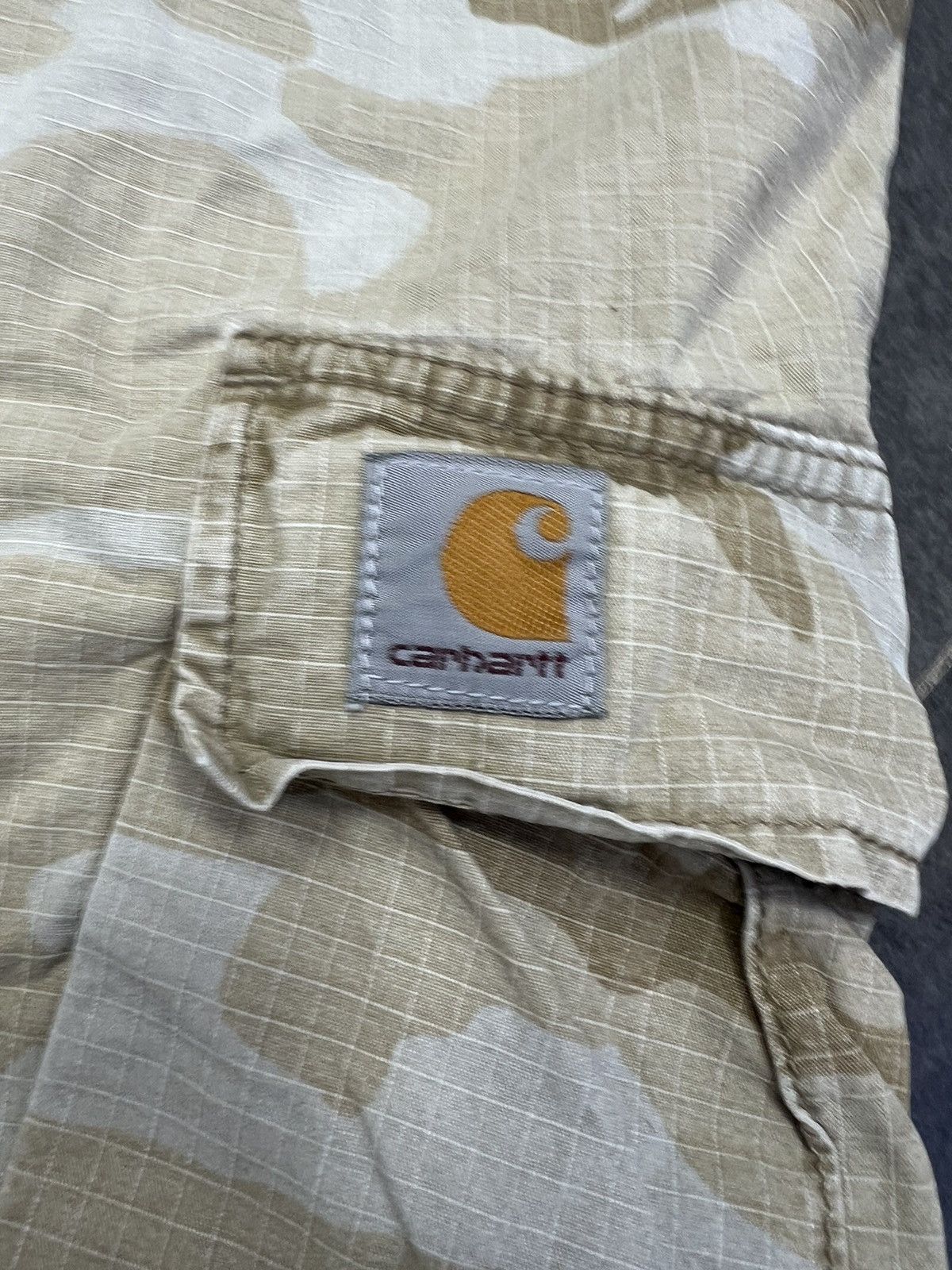 Carhartt × Vintage Vintage Carhartt Camo Shorts Size US 34 / EU 50 - 3 Thumbnail