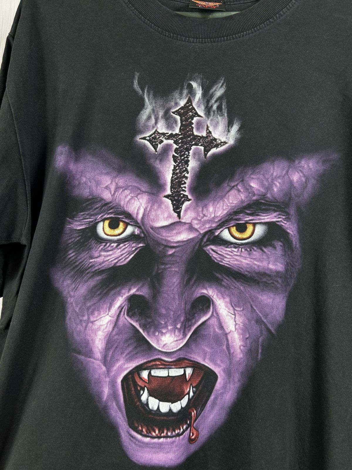 Vintage Vintage Y2K Devilish Vampire Blood Graphic Tee Demon Blood L Size US L / EU 52-54 / 3 - 6 Thumbnail