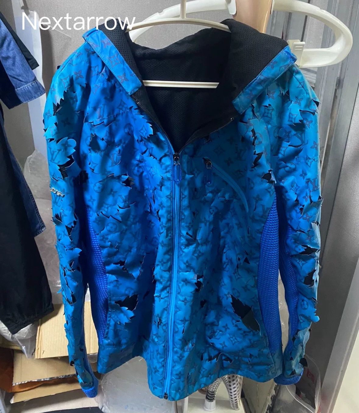 Louis Vuitton Louis Vuitton 2054 temperature blade submachine jacket Size US M / EU 48-50 / 2 - 1 Thumbnail