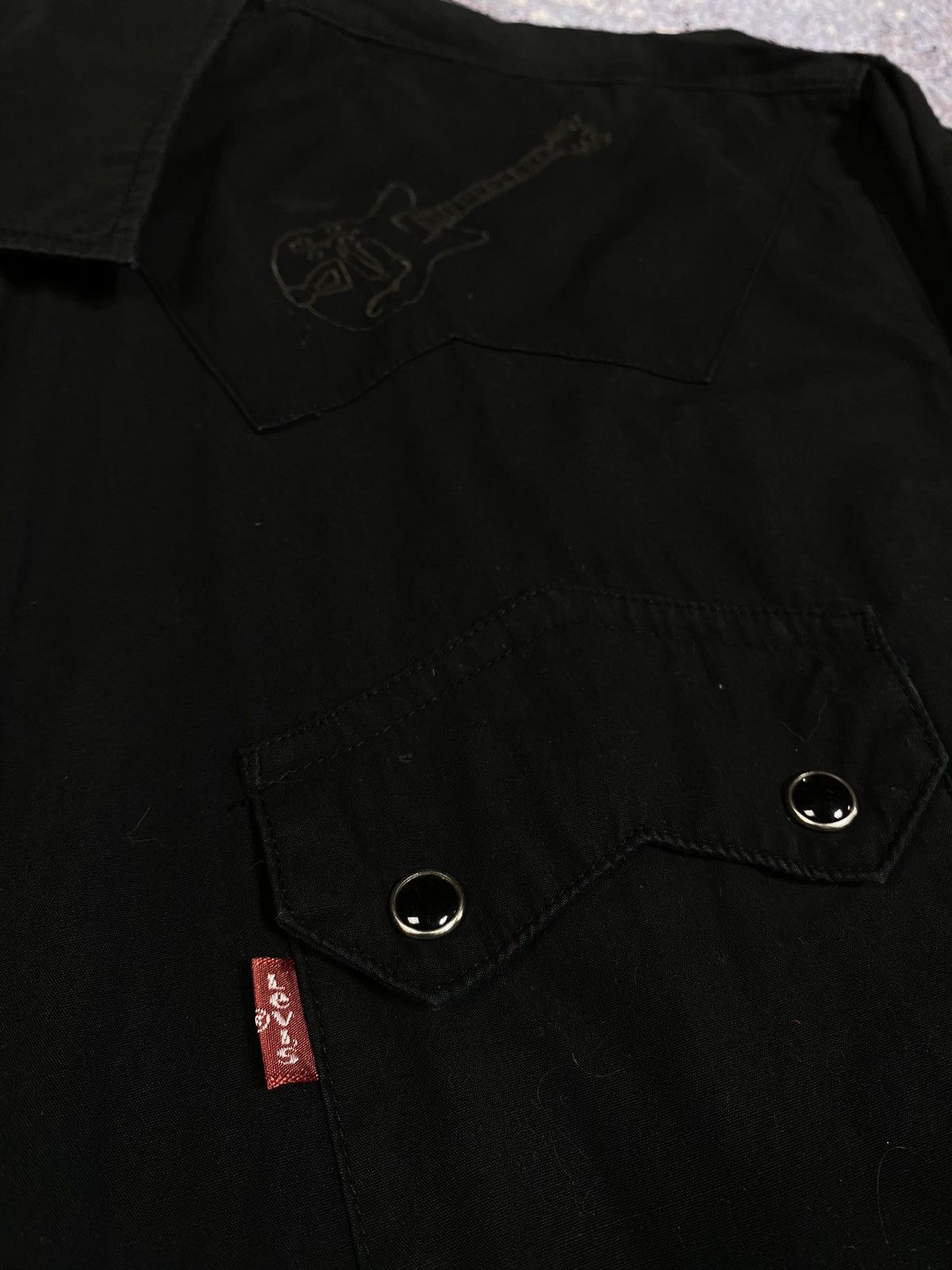 Levi's × Levi's Vintage Clothing × Vintage Levi’s red tab Band Music Eagle Embroidered button up shirt Size US XL / EU 56 / 4 - 5 Thumbnail
