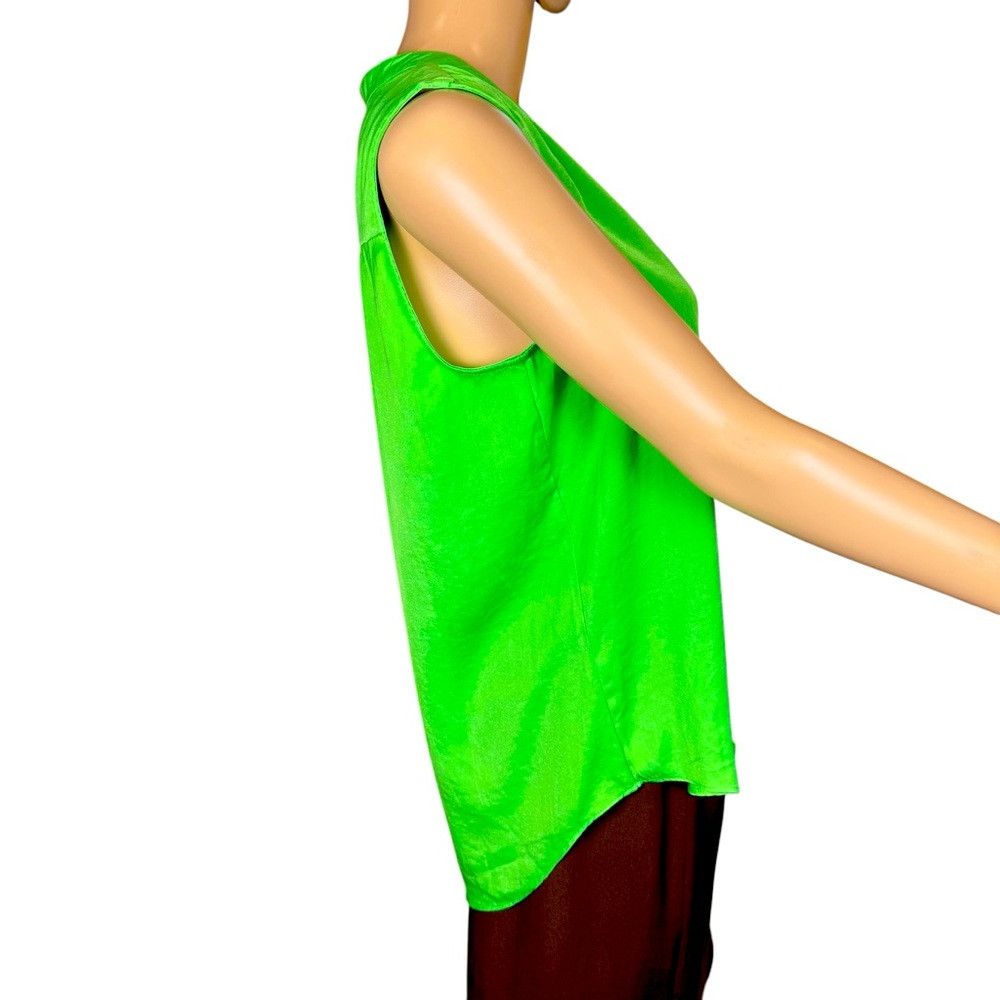 Vince Camuto NWT New Vince Camuto Lime Green Rumpled Satin Sleeveless Bl Size S / US 4 / IT 40 - 3 Thumbnail