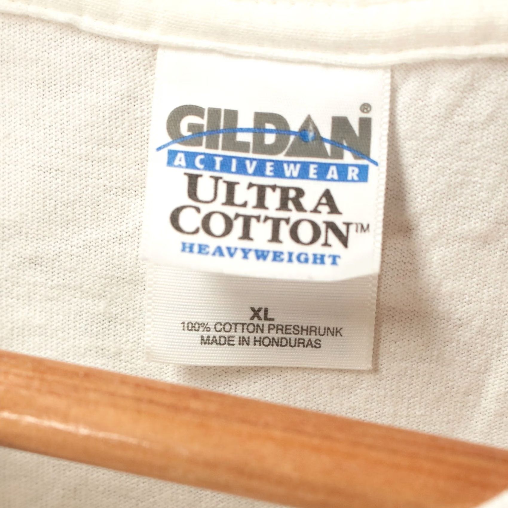 Gildan Mad River Tea and Juice promo t-shirt XL vtg 00s y2k soft drink beverage gorp Shirt XL White Mens Cotton Crew Neck Short Sleeve Graphic Print N/A Size US XL / EU 56 / 4 - 6 Thumbnail